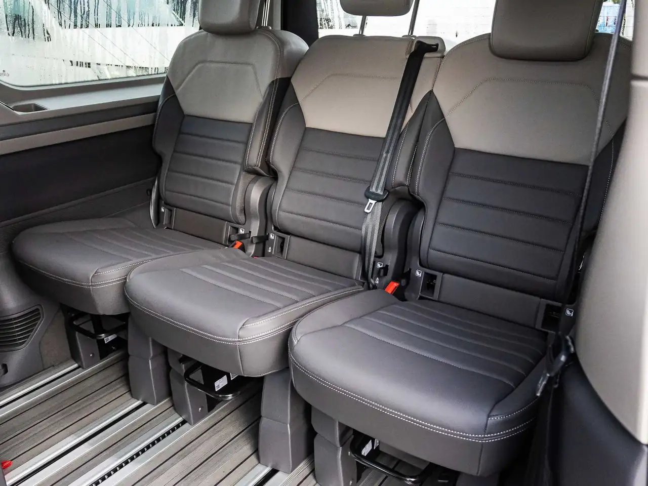Volkswagen T7 Multivan 2026 — фото 17