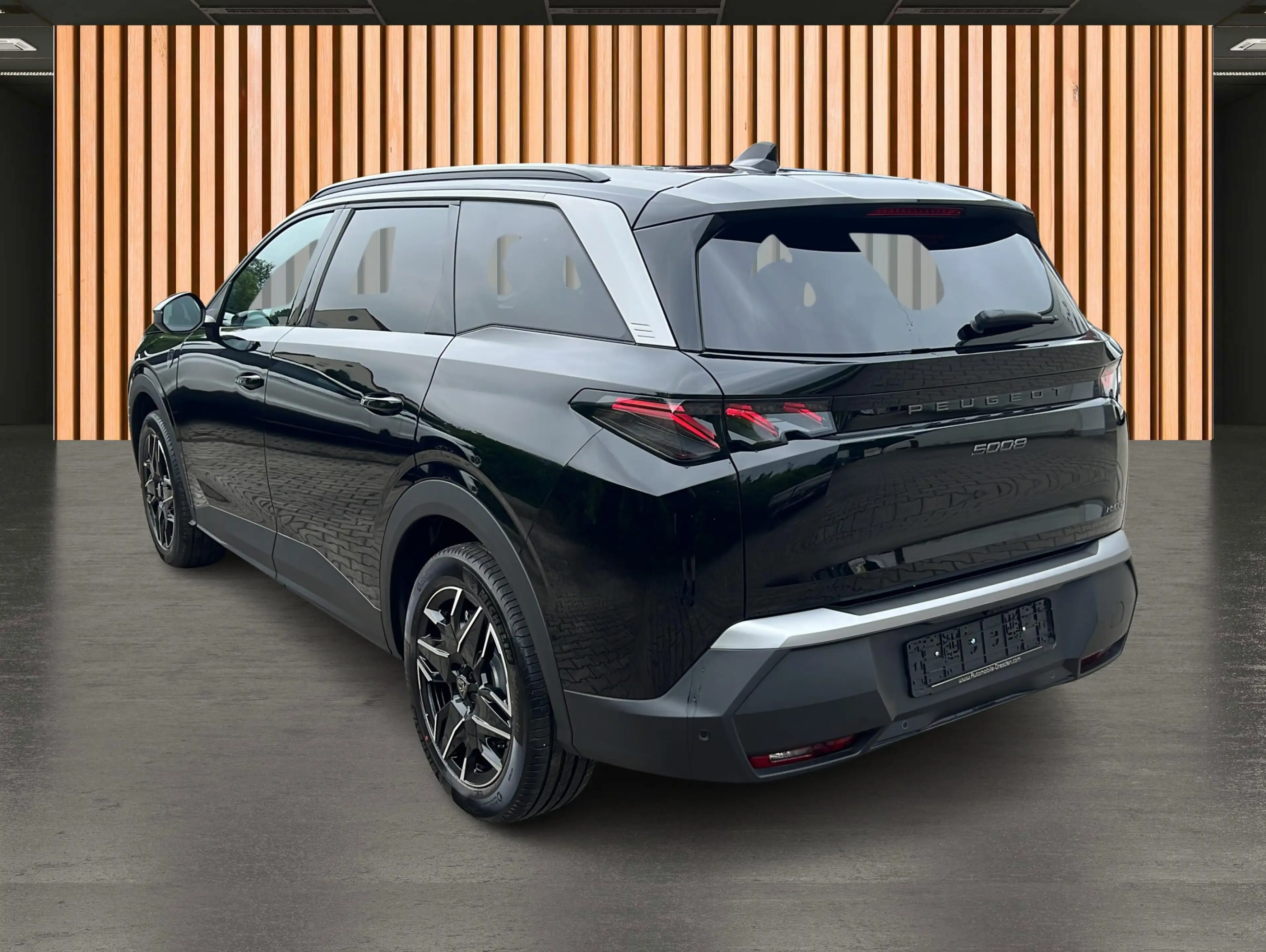 Peugeot 5008 GT Hybrid 145*Matrix*ACC*Navi*Kamera — photo 13