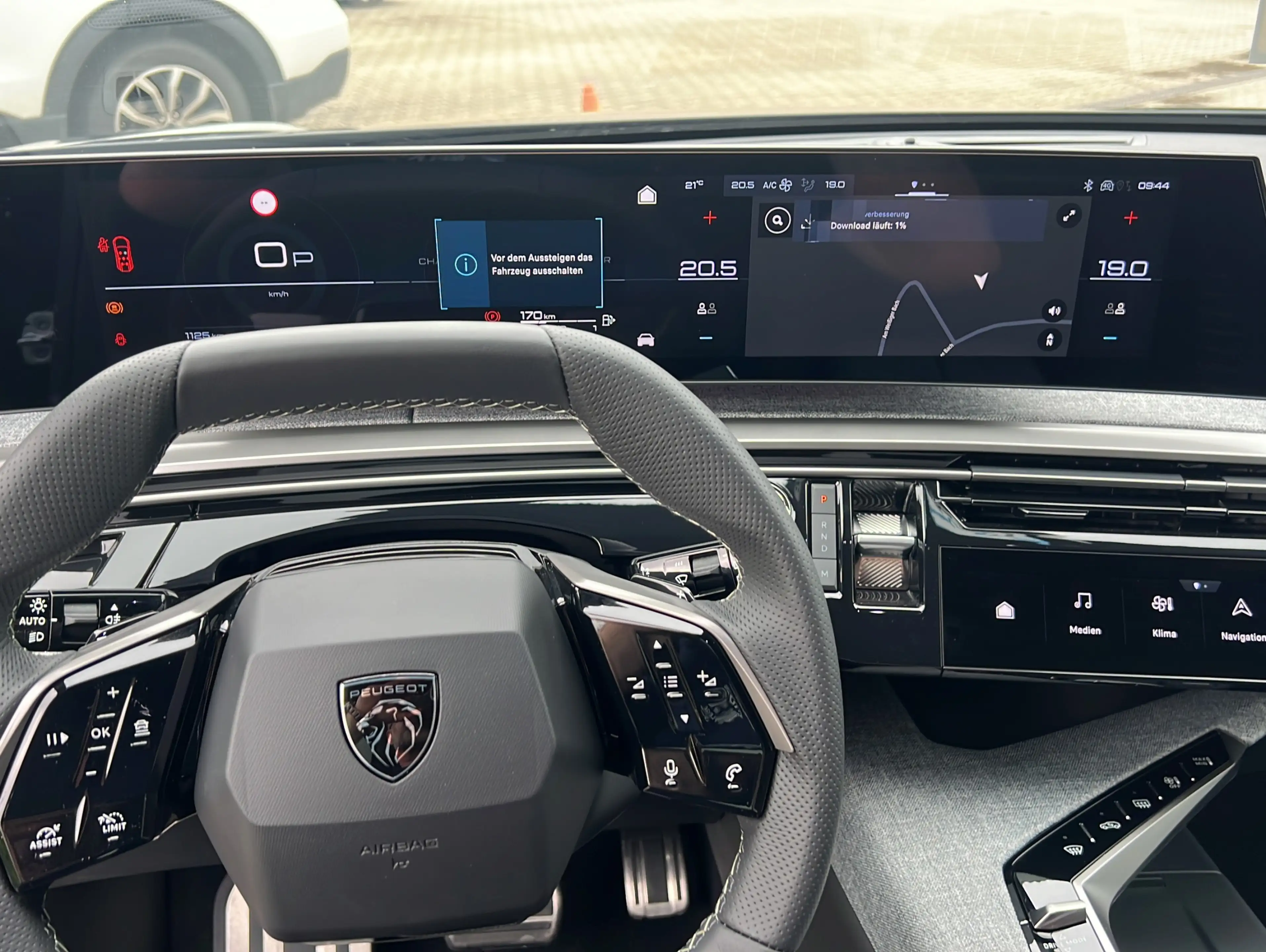 Peugeot 5008 GT Hybrid 145*Matrix*ACC*Navi*Kamera — photo 6