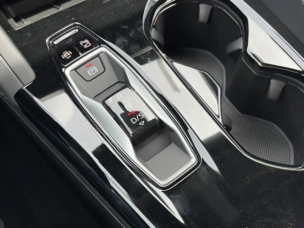Audi Q5 снимка Audi Q5