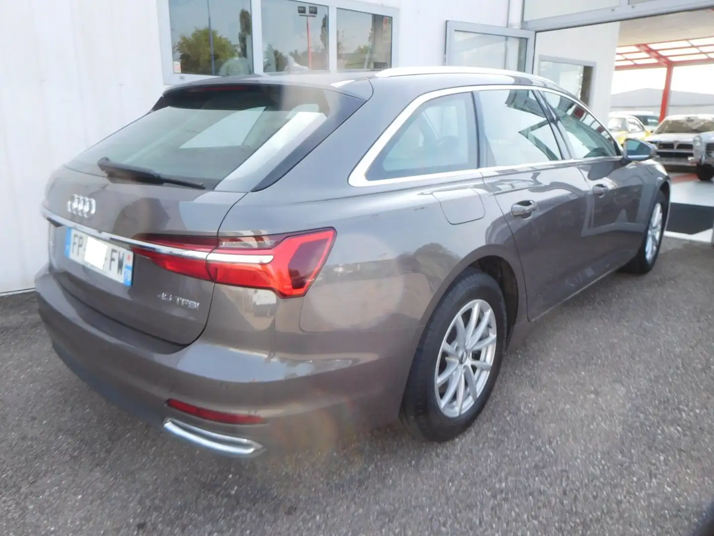 Audi A6 Avant 45 TFSI 245 ch S tronic 7 Business Executive Beige - 2