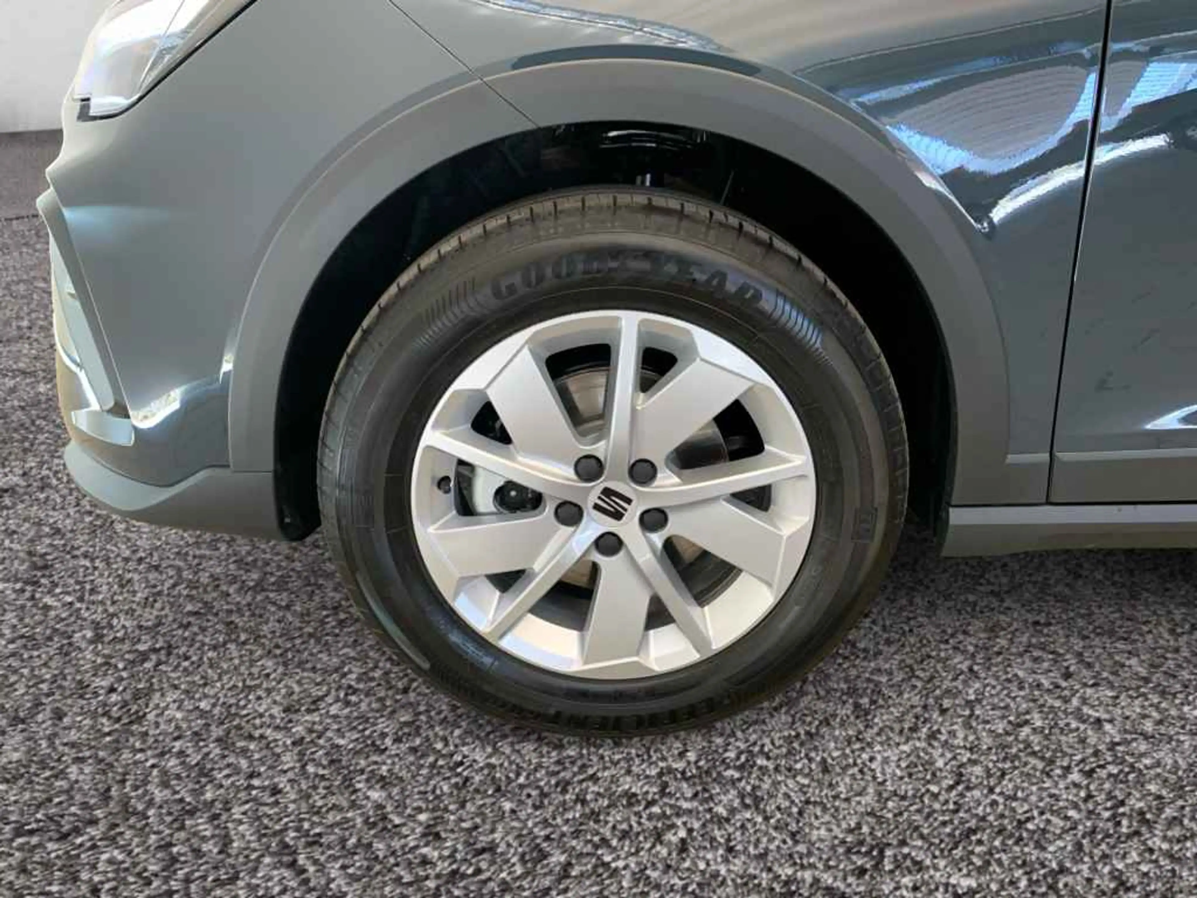 SEAT Arona Style 1,0 TSI *NEUES MODELL*LED*R-CAM*GRA* — photo 4