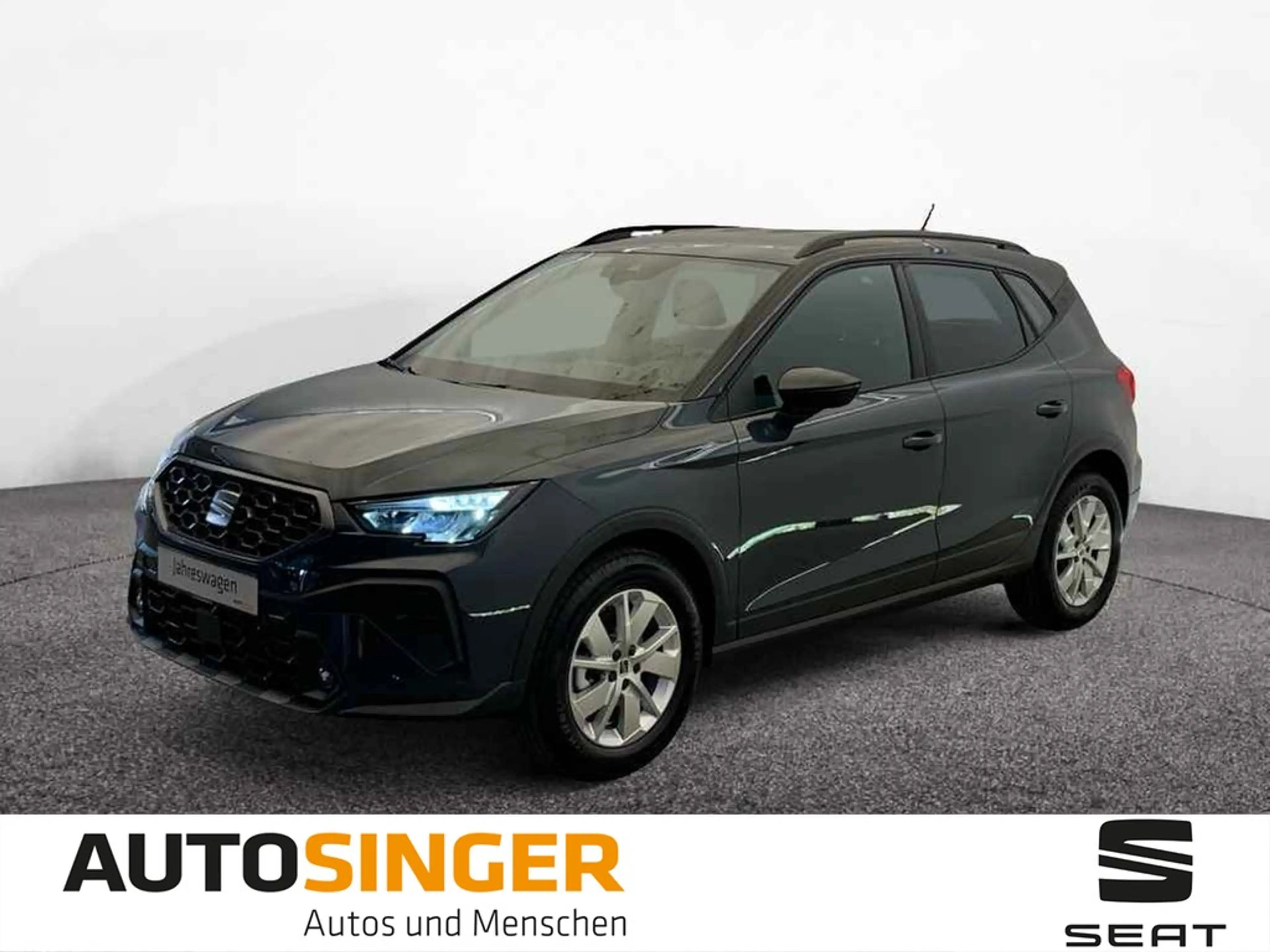 SEAT Arona Style 1,0 TSI *NEUES MODELL*LED*R-CAM*GRA*