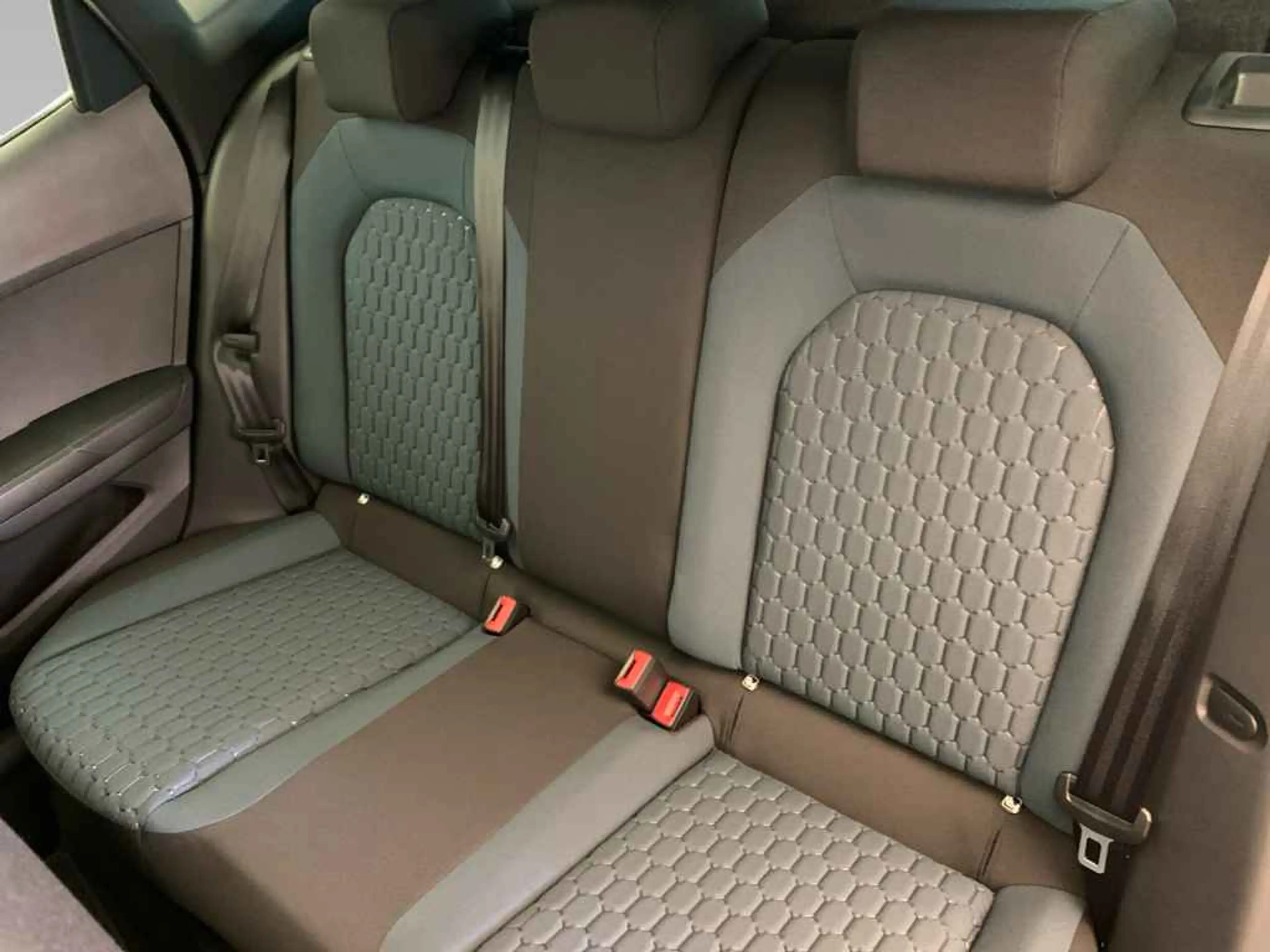 SEAT Arona Style 1,0 TSI *NEUES MODELL*LED*R-CAM*GRA* — photo 11