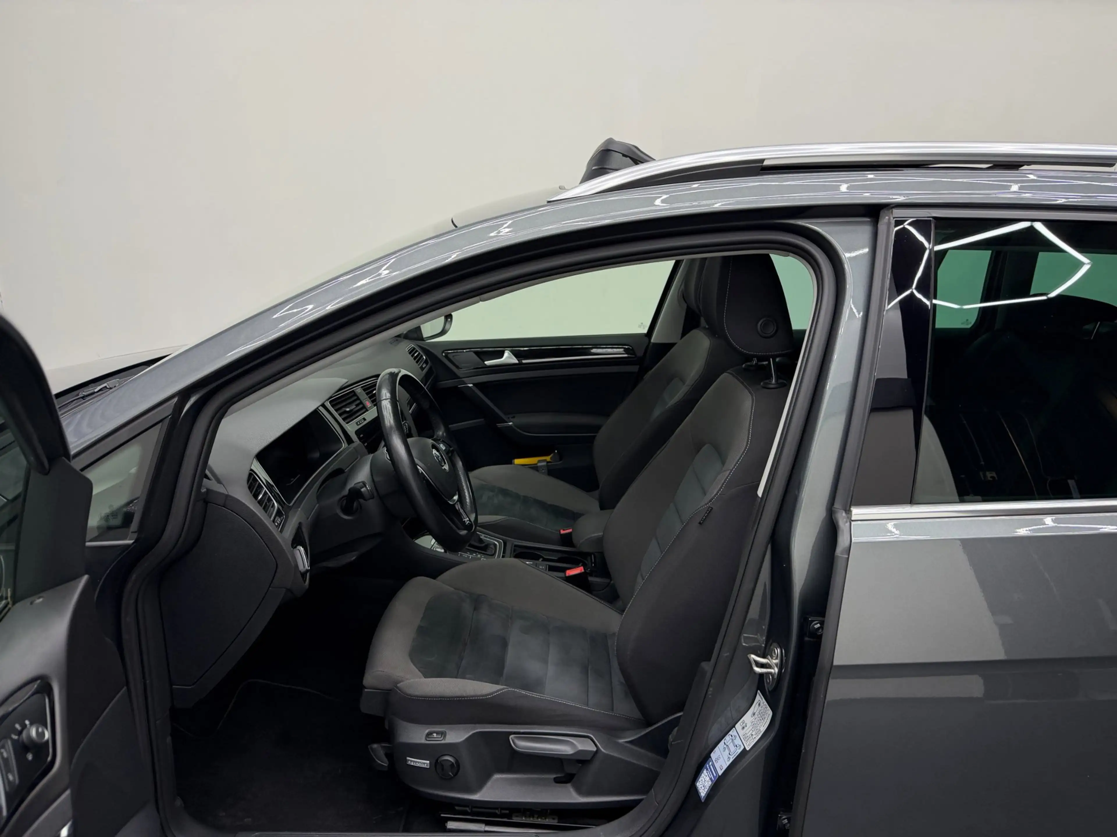 Volkswagen Golf Variant 1.5 TSI Highline Business R - Pano - Virtual - Cam — photo 10