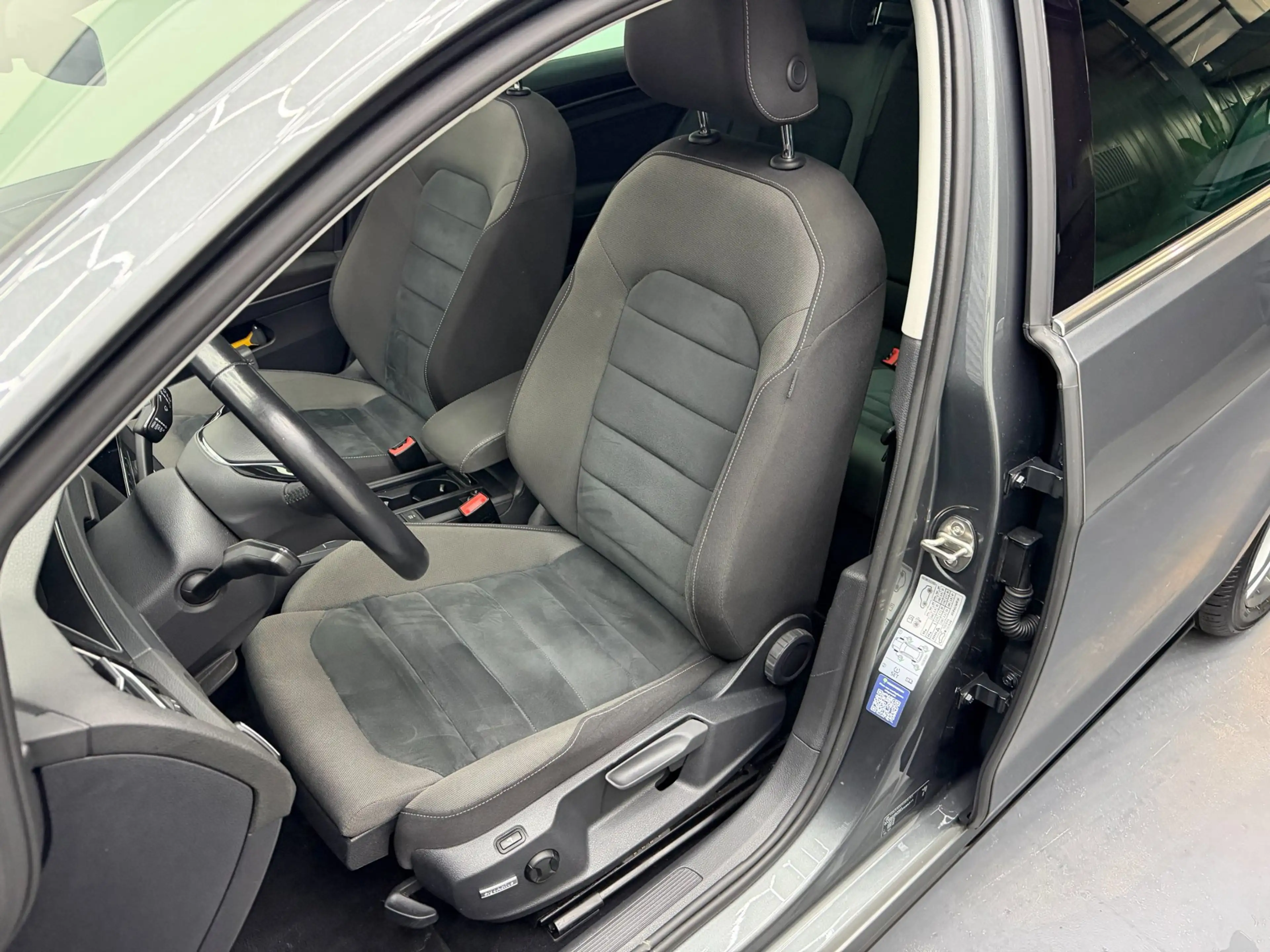 Volkswagen Golf Variant 1.5 TSI Highline Business R - Pano - Virtual - Cam — photo 11