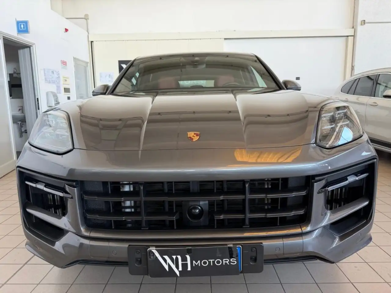 Porsche Cayenne 3.0 V6 E-Hybrid //TETTO//CARTIER//PARI AL NUOVO//, миниатюра 2