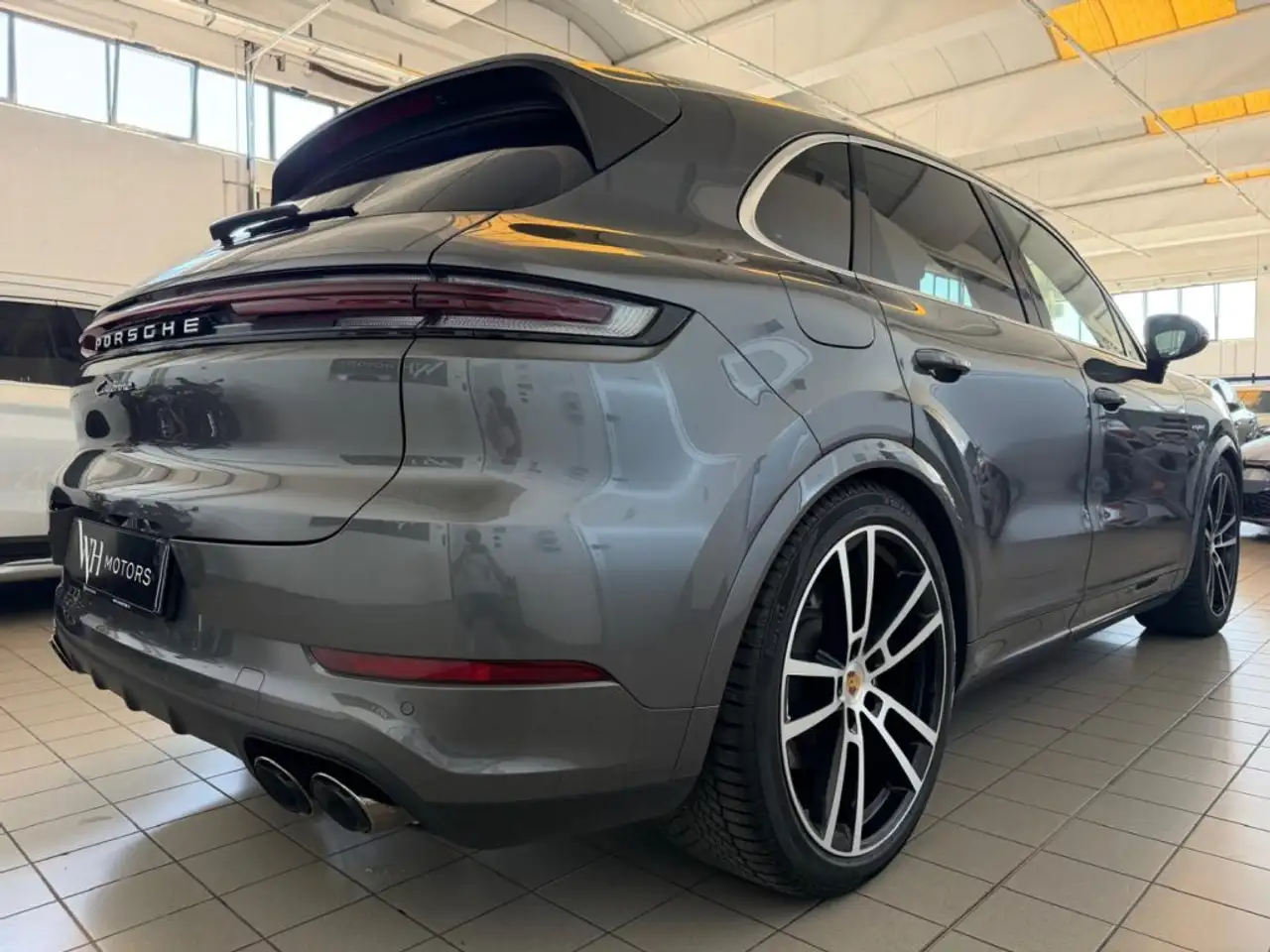 Porsche Cayenne 3.0 V6 E-Hybrid //TETTO//CARTIER//PARI AL NUOVO//, миниатюра 6