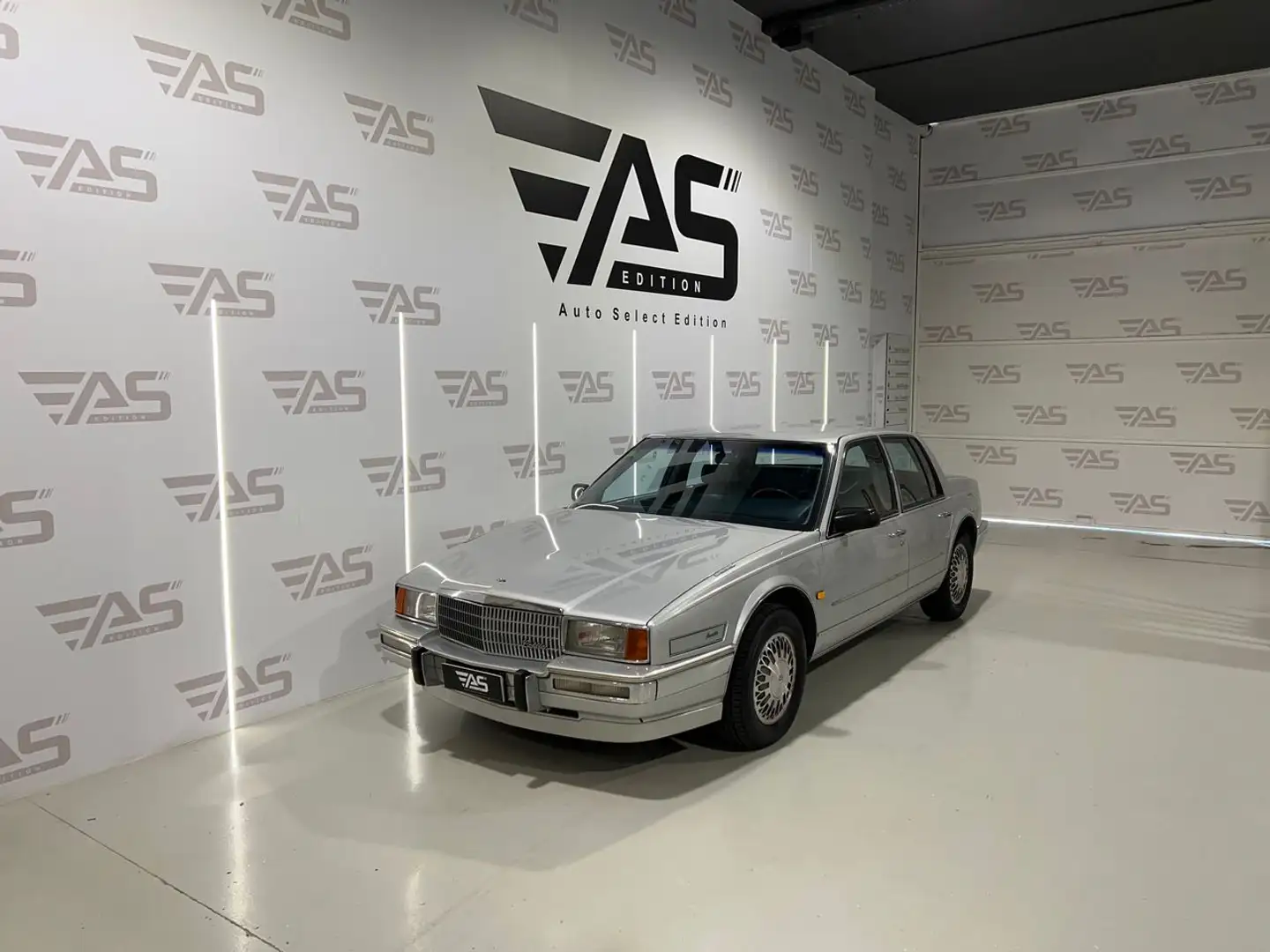 Cadillac Seville 4.5 V8 158cv. 5p. Gris - 1