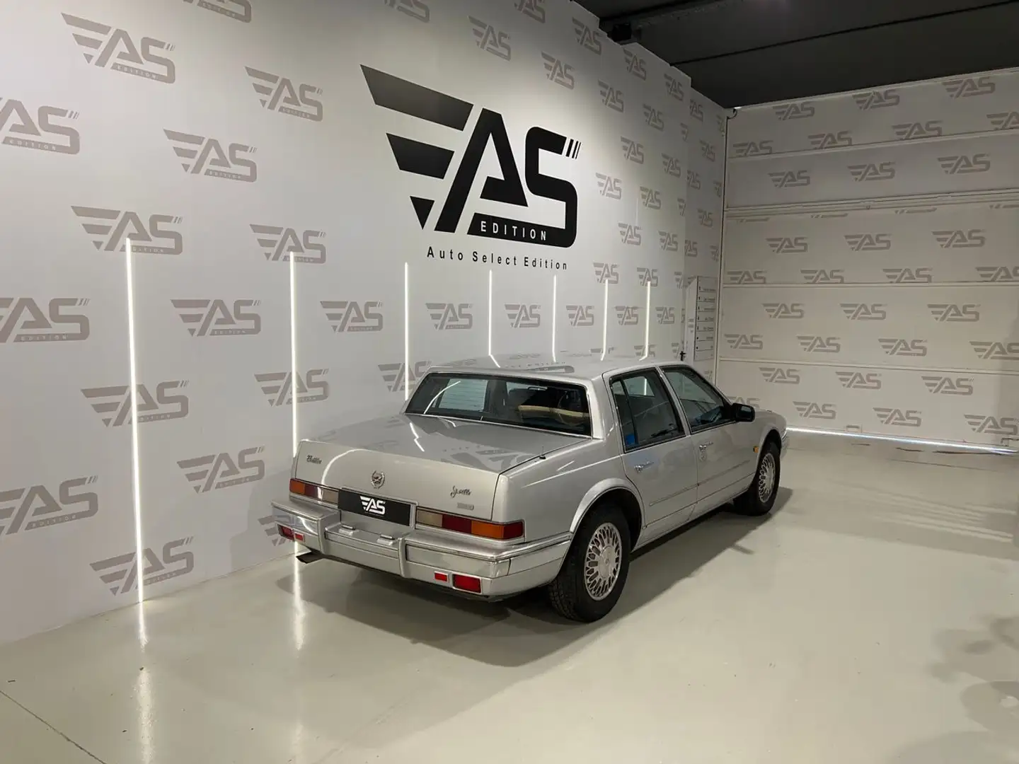 Cadillac Seville 4.5 V8 158cv. 5p. Gris - 2