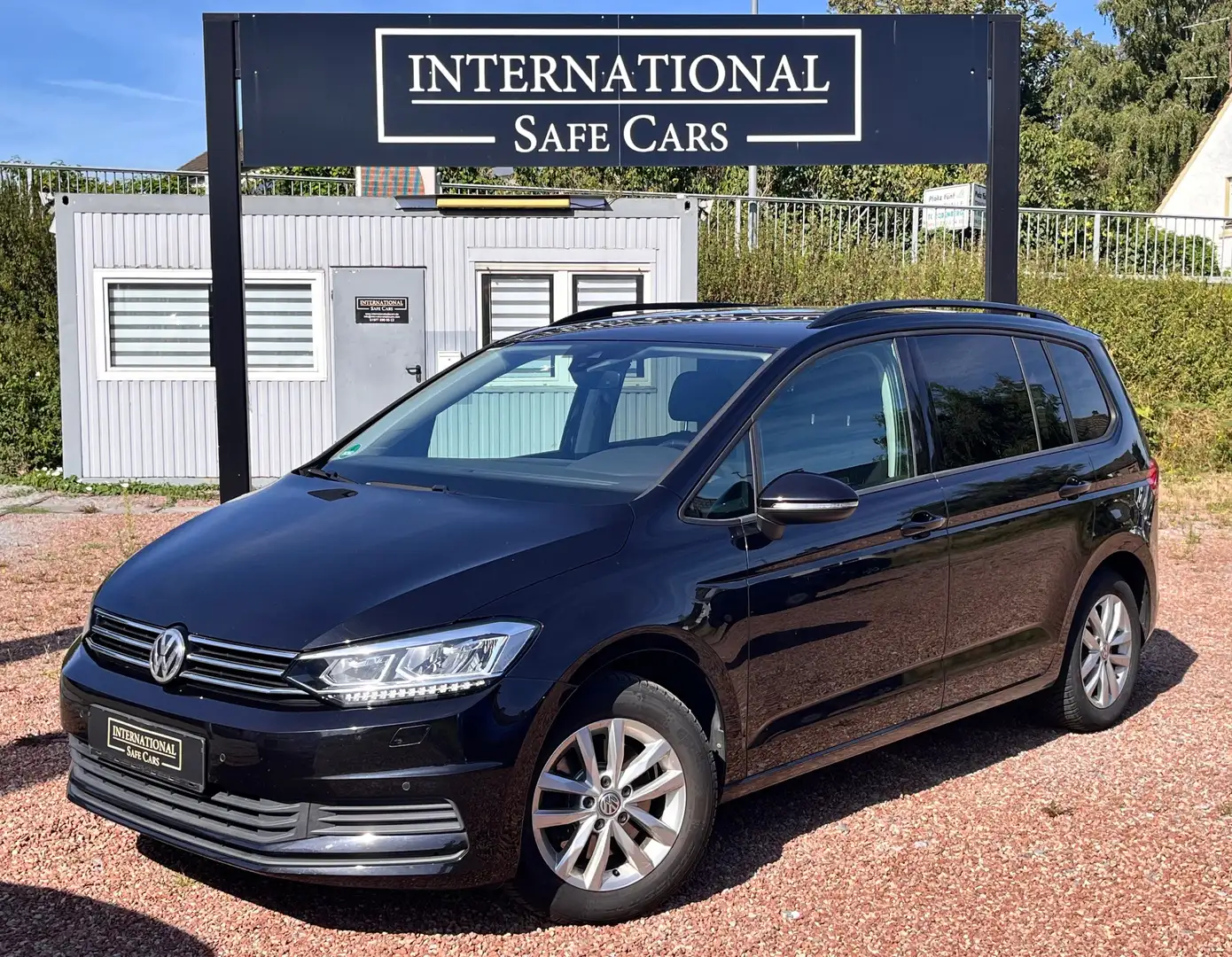 Volkswagen Touran 1.6 TDI / 7-Sitzer / Kamera / Massage / LED Schwarz - 1