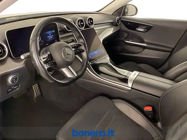 Mercedes-Benz 220 view 10