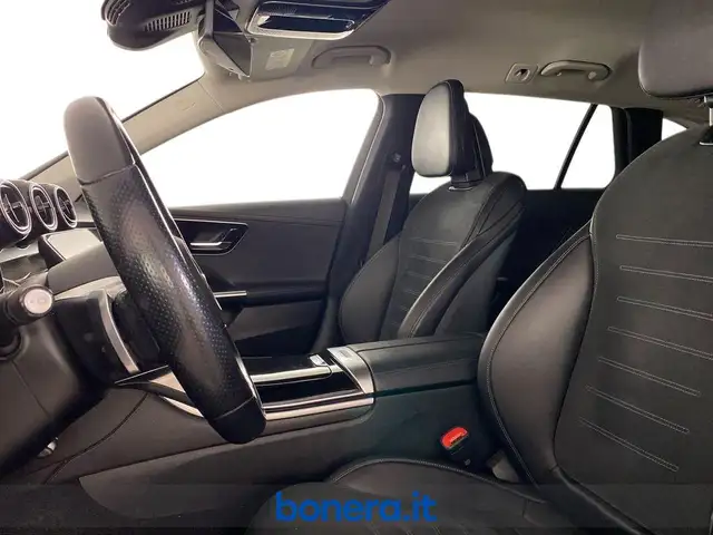 Mercedes-Benz C-Class view 16