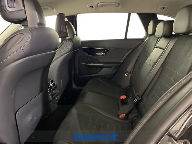 Mercedes-Benz C-Class view 17