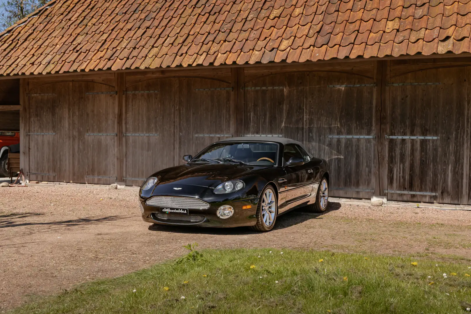 Aston Martin DB7 Volante 5.9 V12 Vantage Schwarz - 1