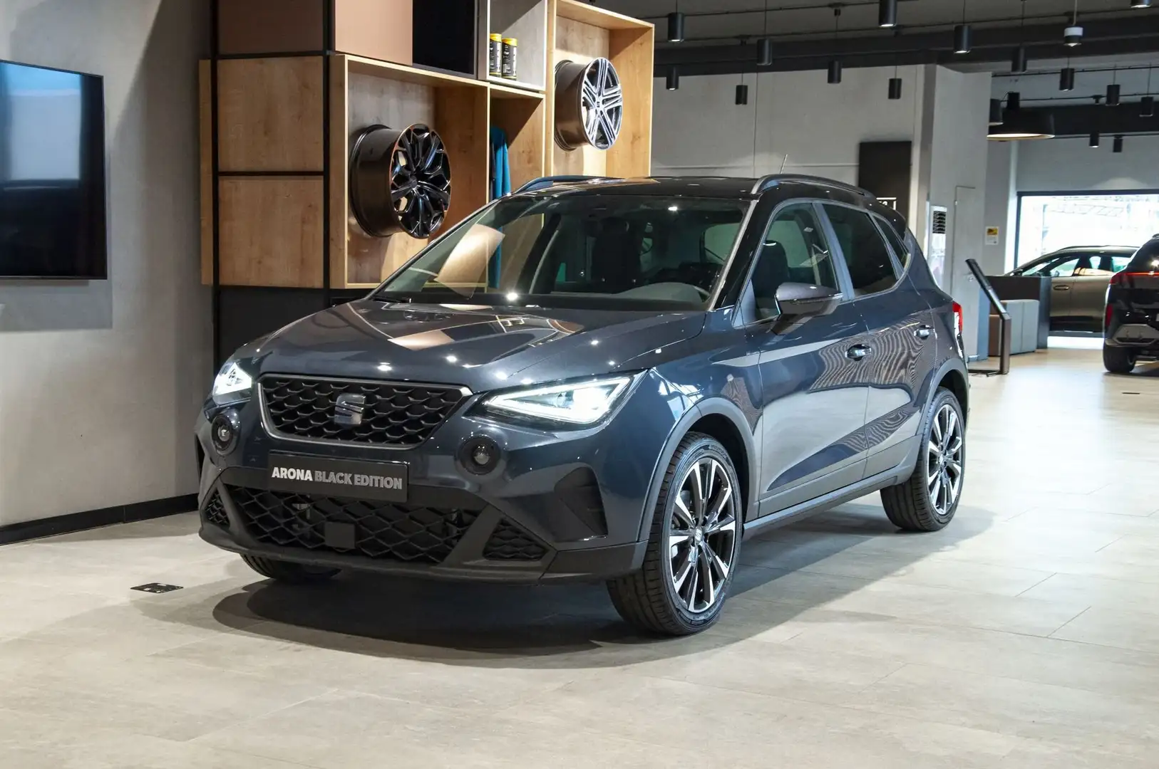SEAT Arona 1.0 EcoTSI Black Edition - 1