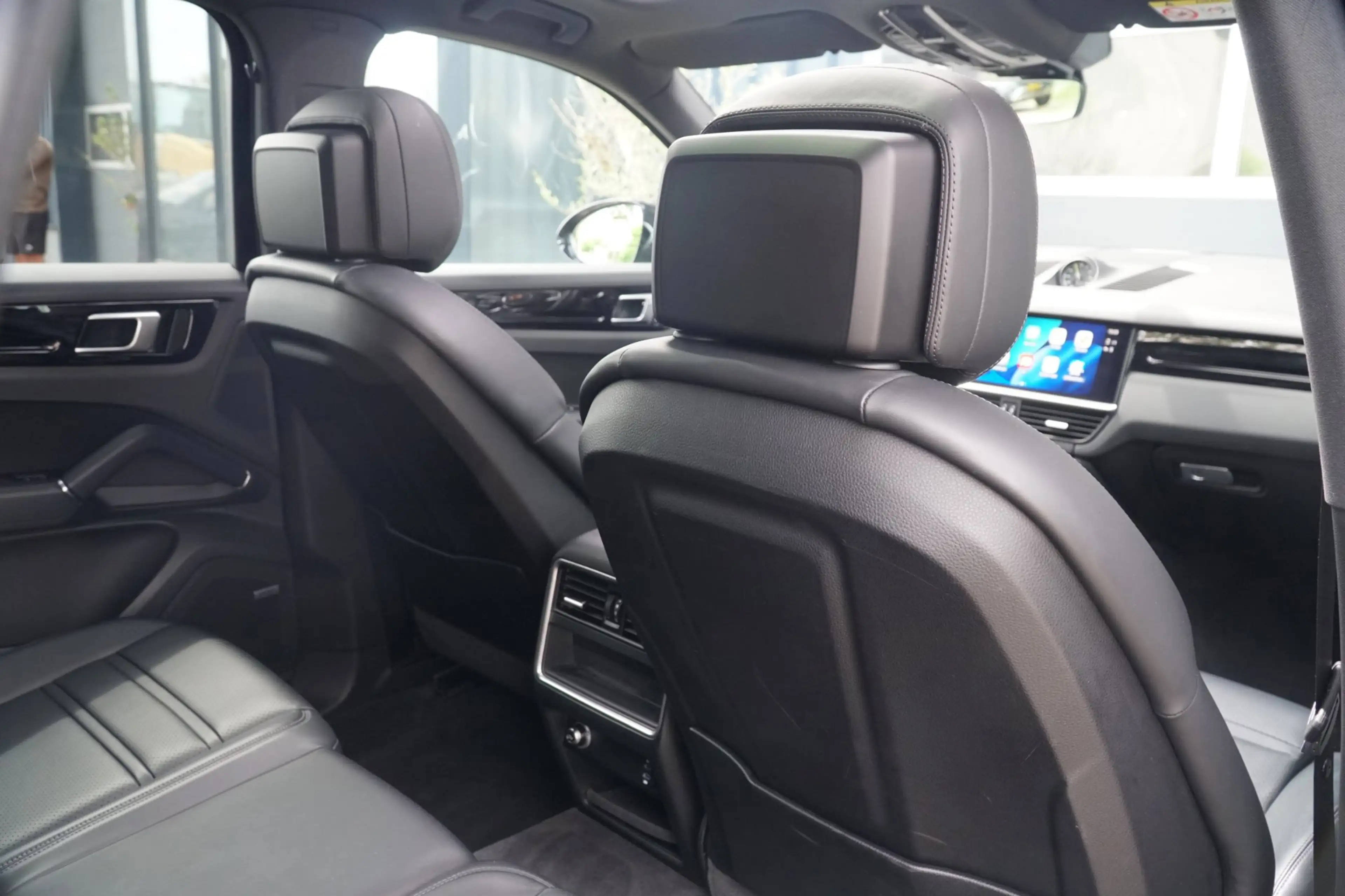 Porsche Cayenne 3.0 E-Hybrid PANO|TREKHAAK|LUCHTVERING — photo 25