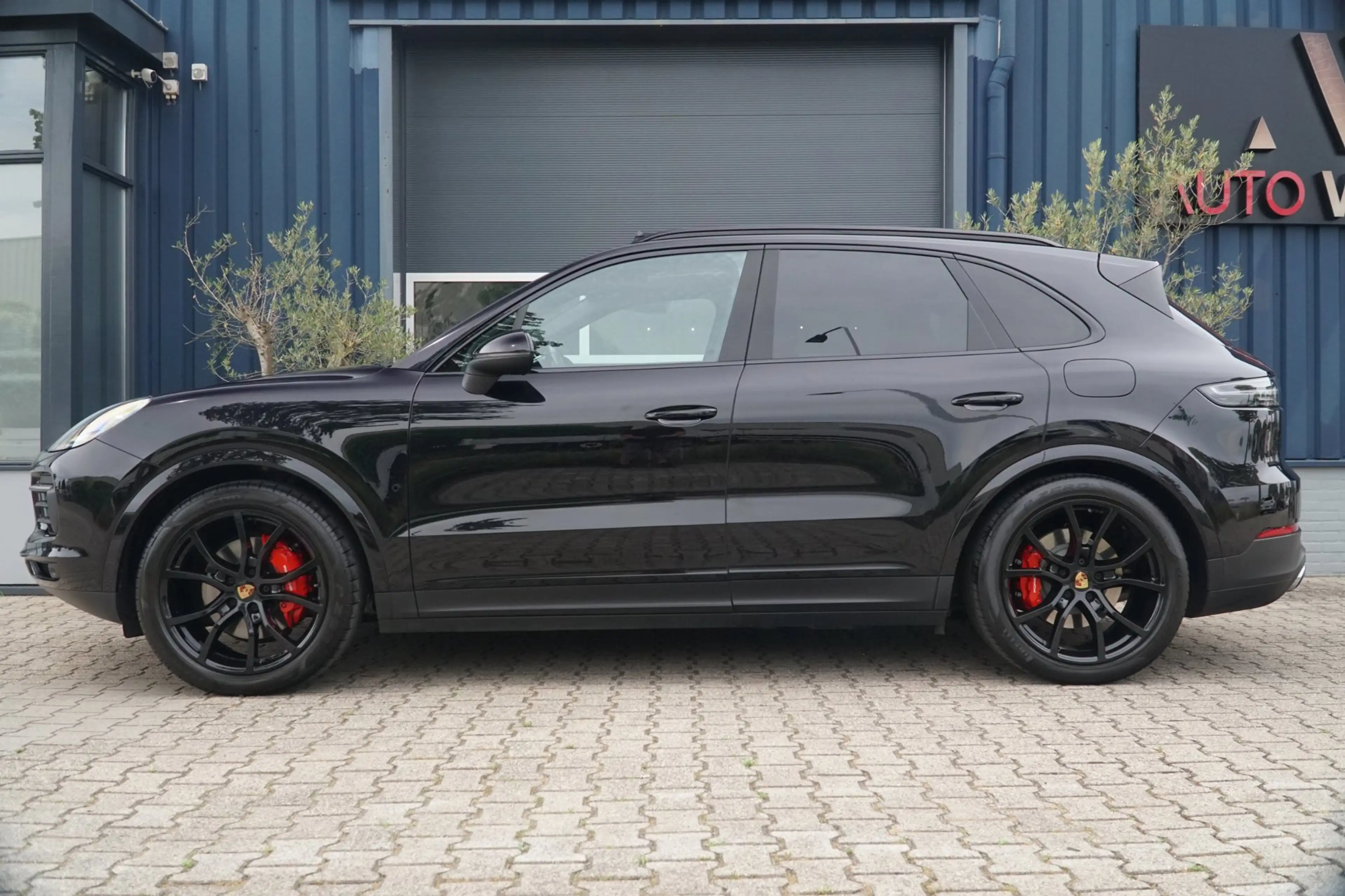 Porsche Cayenne 3.0 E-Hybrid PANO|TREKHAAK|LUCHTVERING — photo 6
