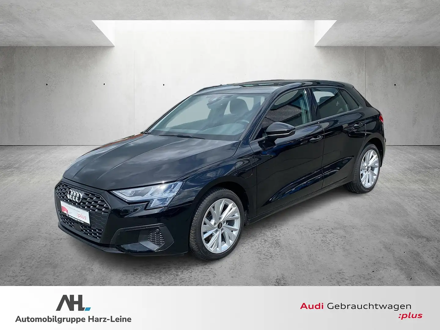 Audi A3 Sportback 40 TFSI Sportback Navi APS Standklimaati Schwarz - 1