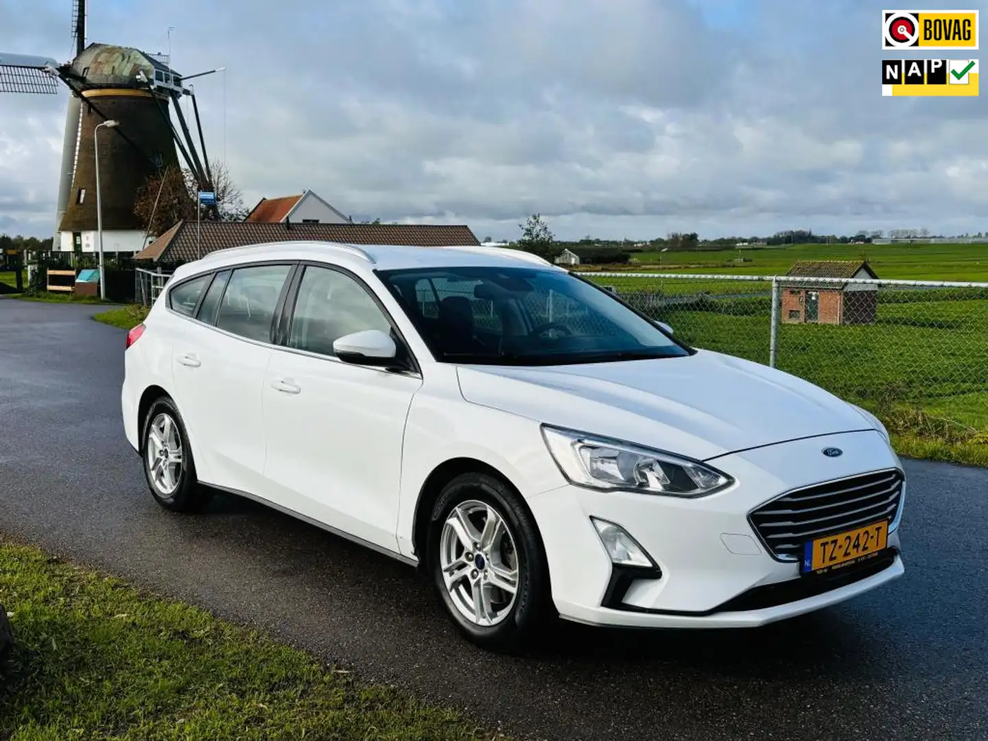 Ford Focus Wagon 1.0 EcoBoost Trend Edition Business|EERSTE E Bianco - 1