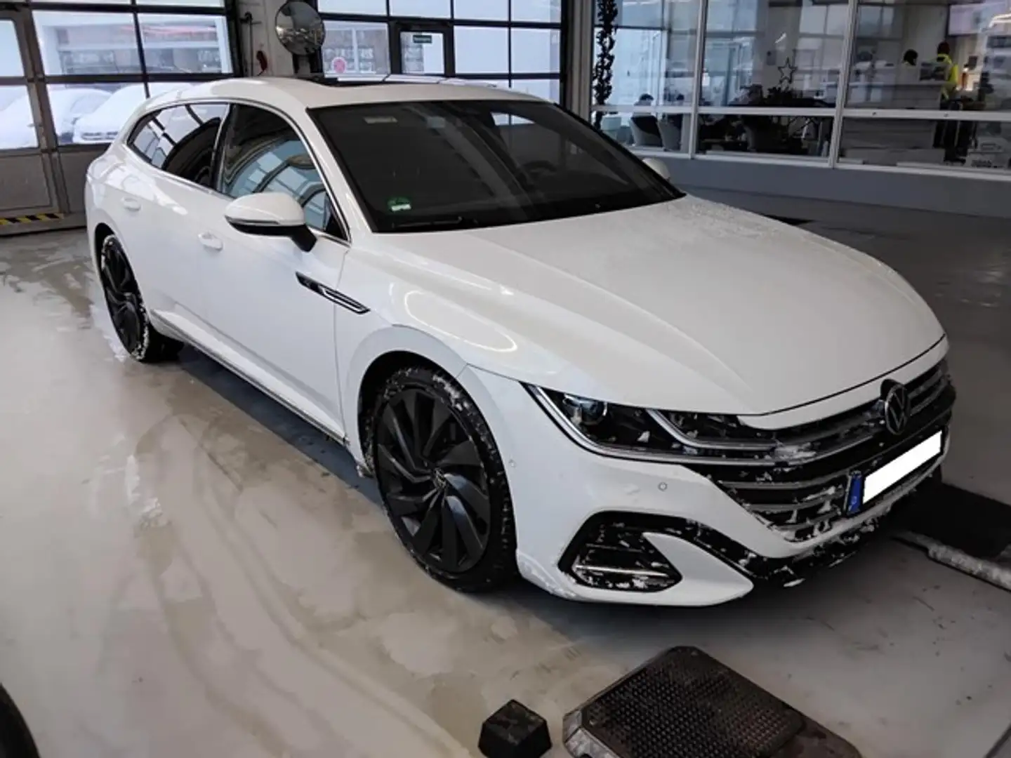 Volkswagen Arteon Shooting Brake 2.0TDI DSG R-Line LED+ACC+PARKLN... Weiß - 2
