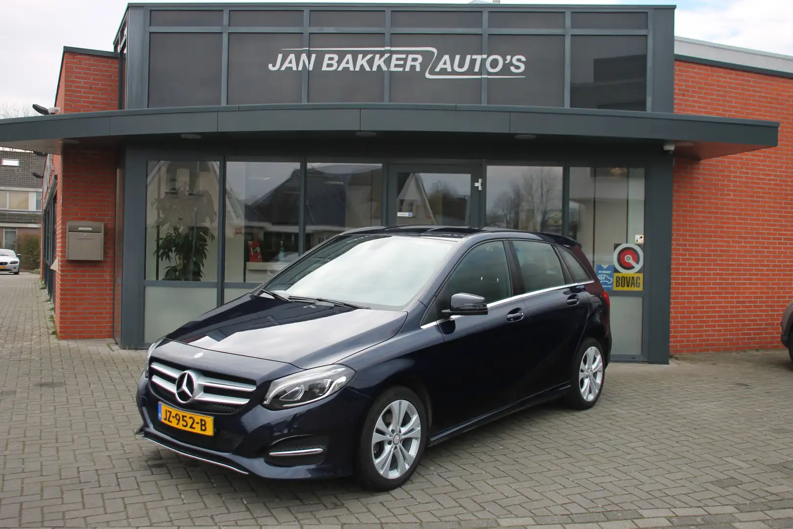 Mercedes-Benz B 200 Ambition ✅ Automaat ✅ Half leer ✅ Xenon ✅ 17inch ✅ Blauw - 1