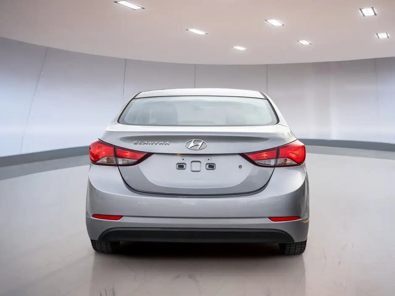Hyundai ELANTRA fotografie Hyundai ELANTRA