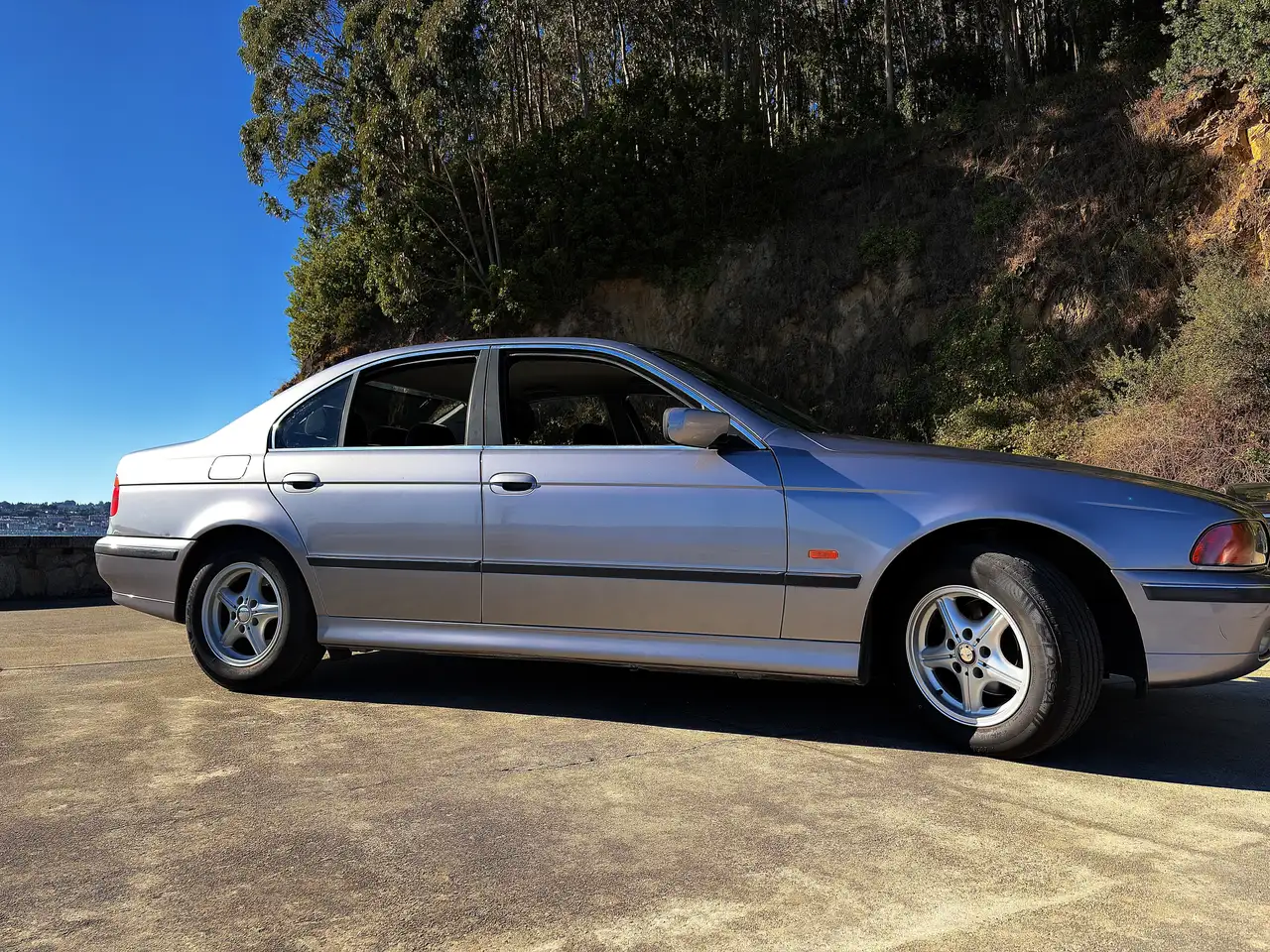 BMW 520i, foto 7