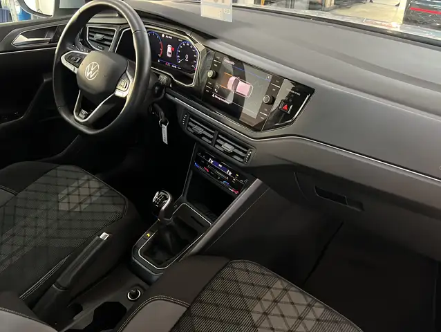 Volkswagen Taigo view 17