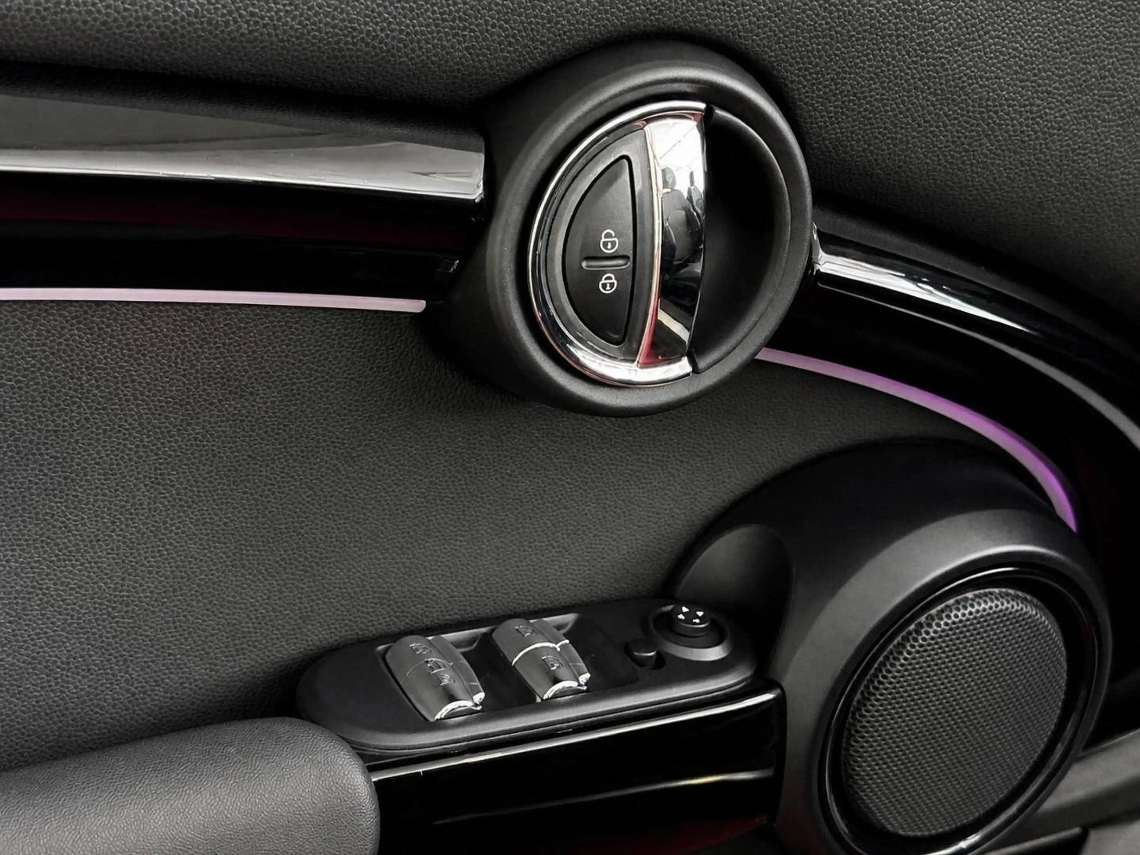 MINI Cooper C Cabrio Cooper Classic Trim — photo 14