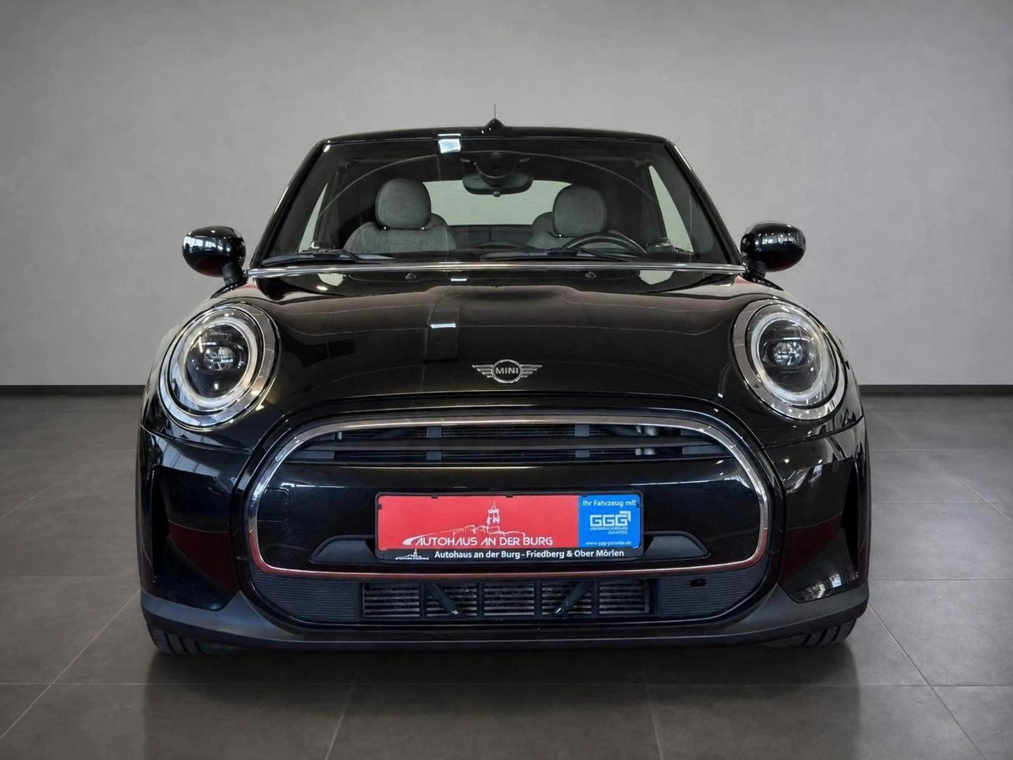 MINI Cooper C Cabrio Cooper Classic Trim — photo 9