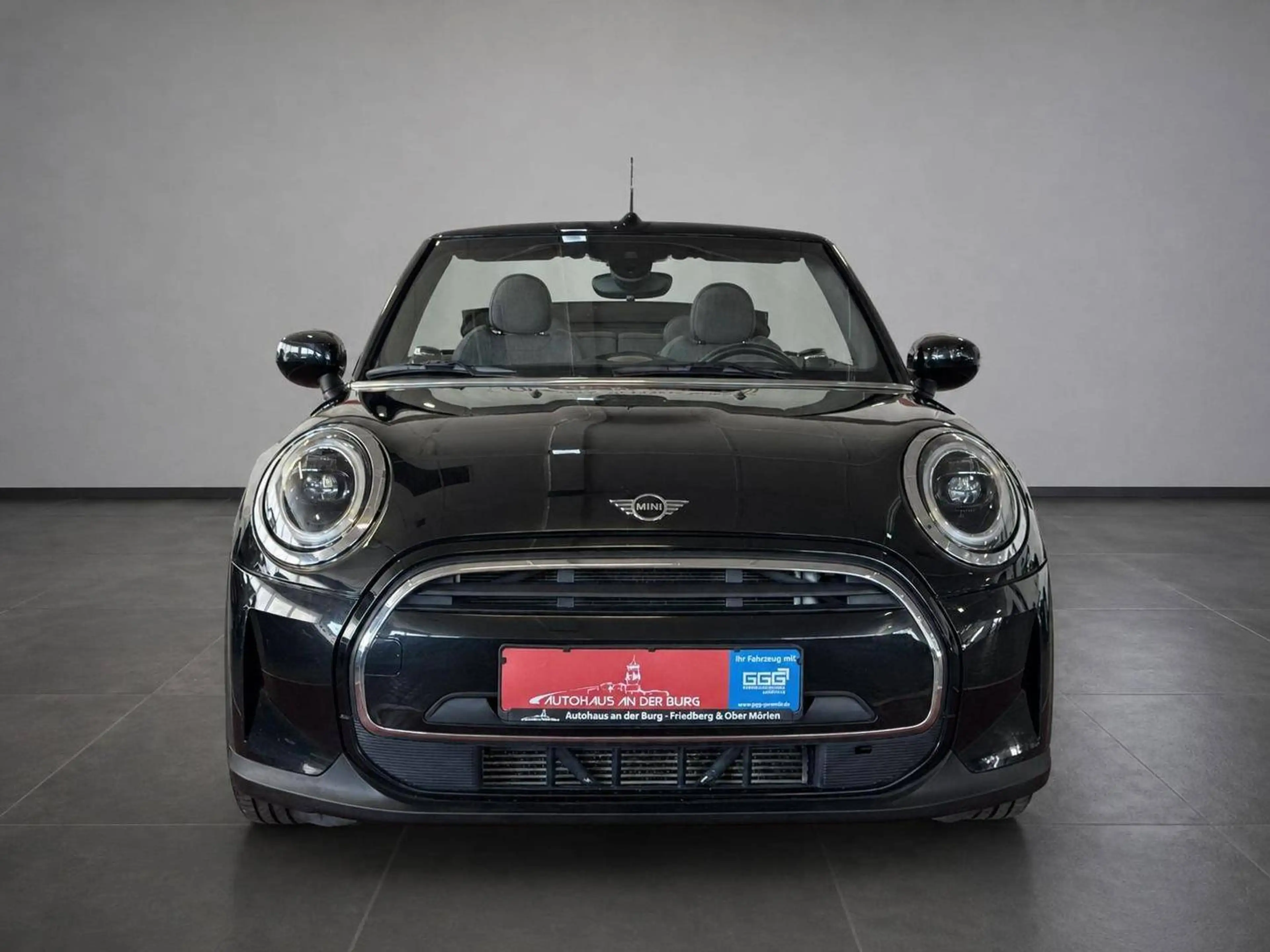 MINI Cooper C Cabrio Cooper Classic Trim — photo 2