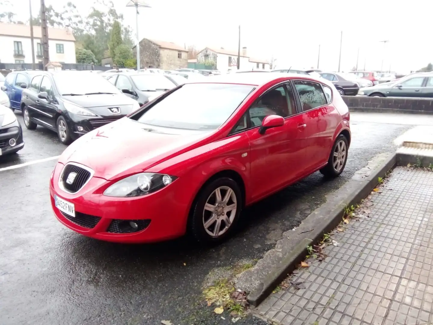 SEAT Leon 1.9TDI Stylance Rojo - 2