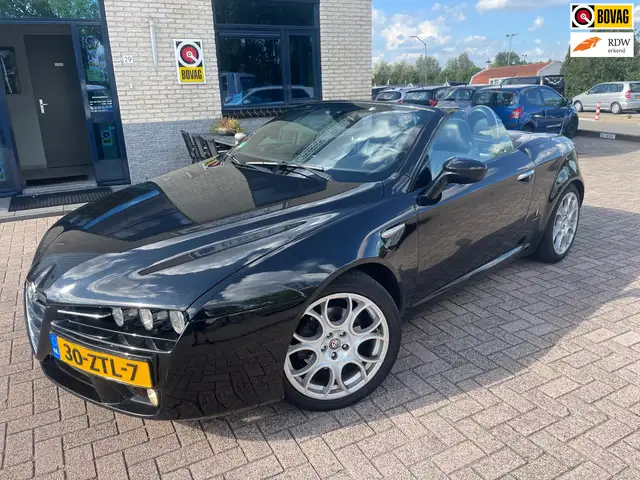 Alfa Romeo Spider 2.2 JTS Exclusive- bluetooth-nav
