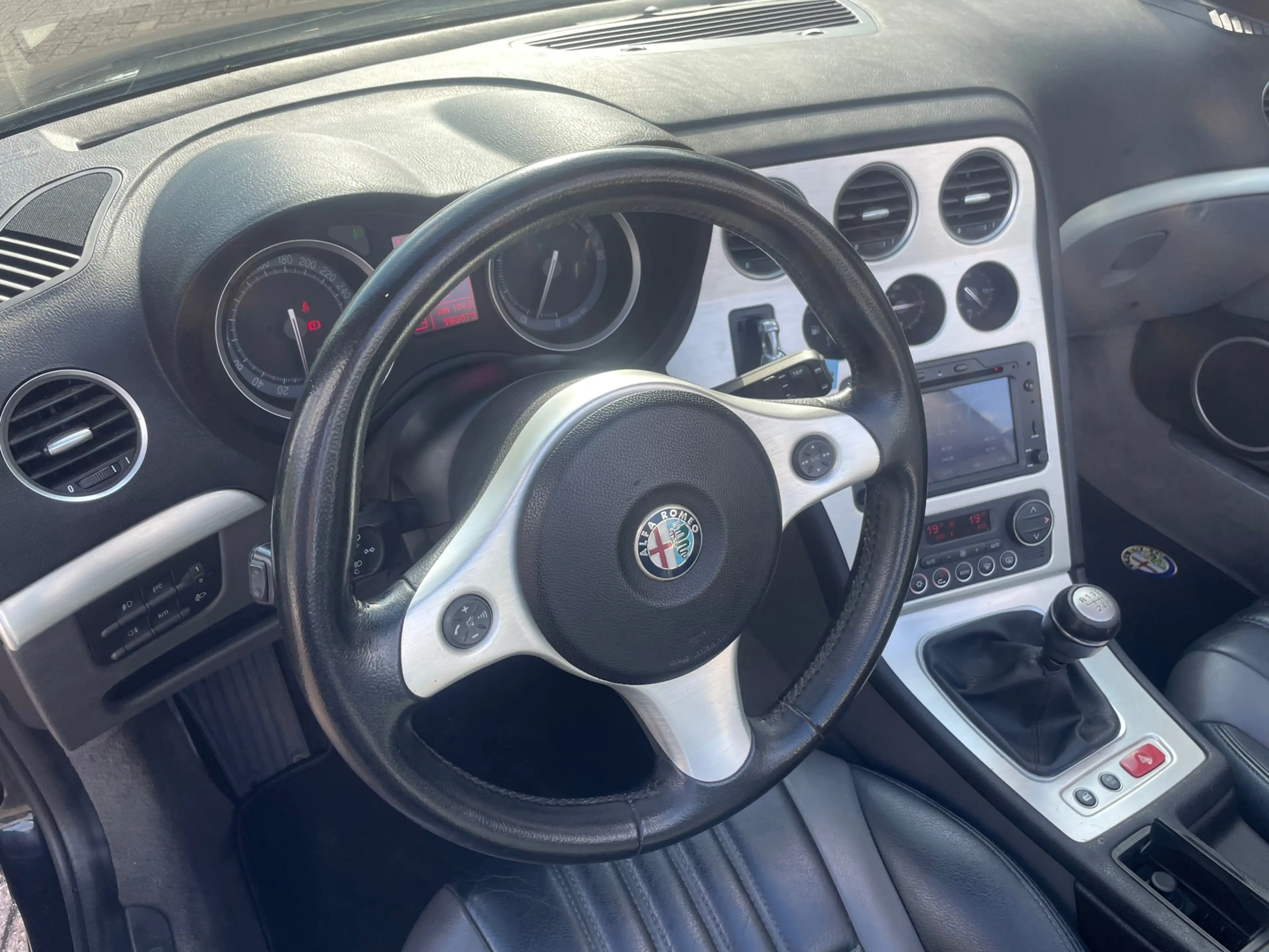 Alfa Romeo Spider 2.2 JTS Exclusive- bluetooth-nav — photo 13