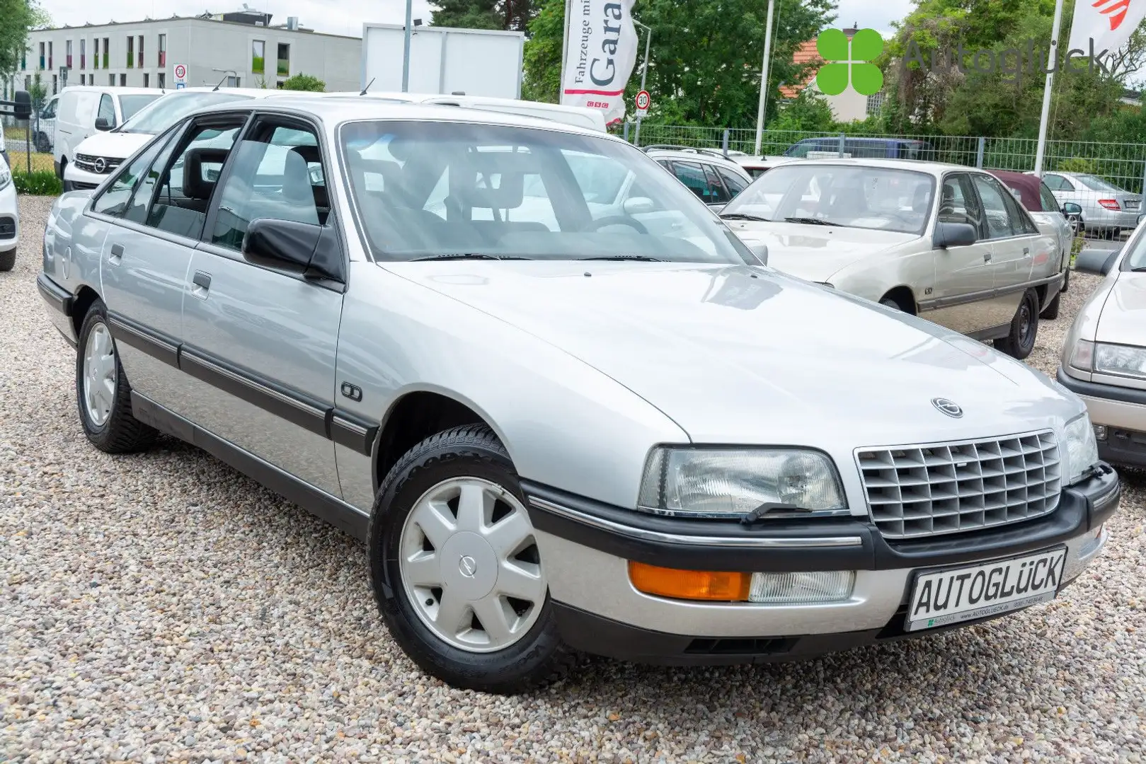 Opel Senator B 3,0i - CD *AC*SERVO* Silber - 1