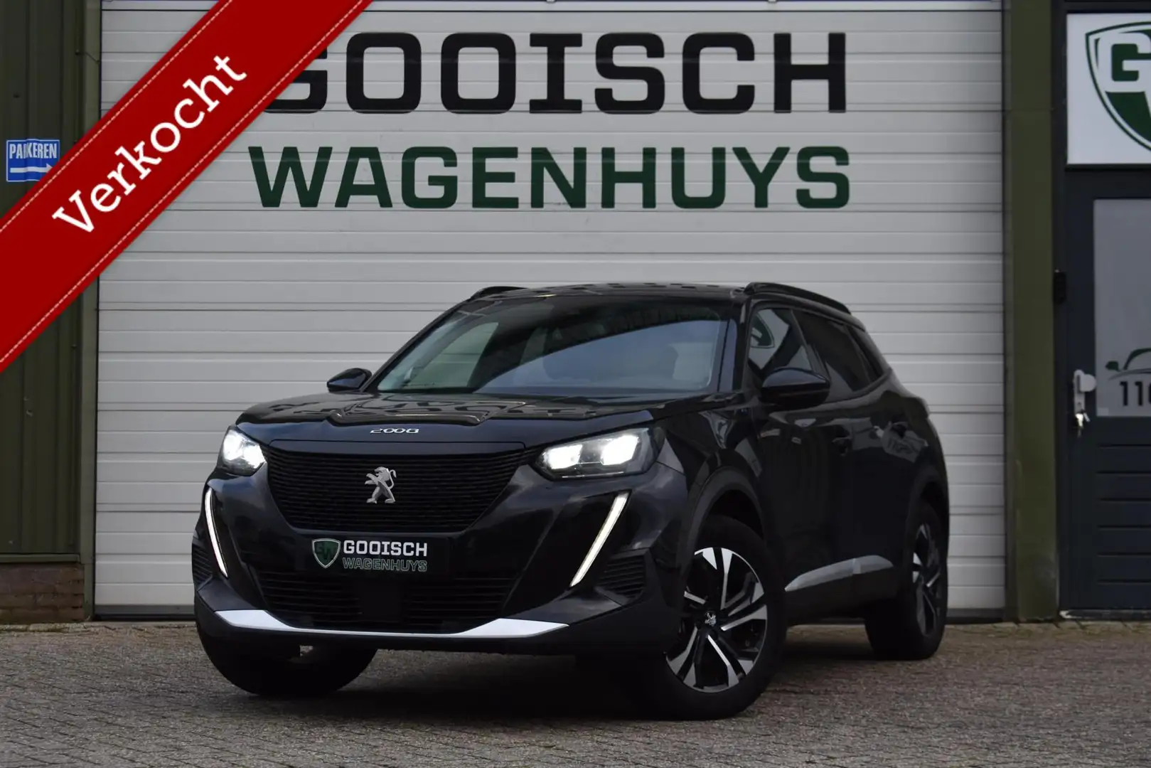 Peugeot e-2008 EV Allure Pack 50 kWh | Camera | Trekhaak | 100% O Zwart - 1