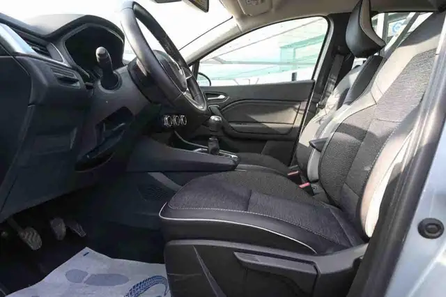 Renault Captur view 9
