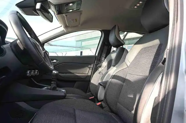 Renault Captur view 10