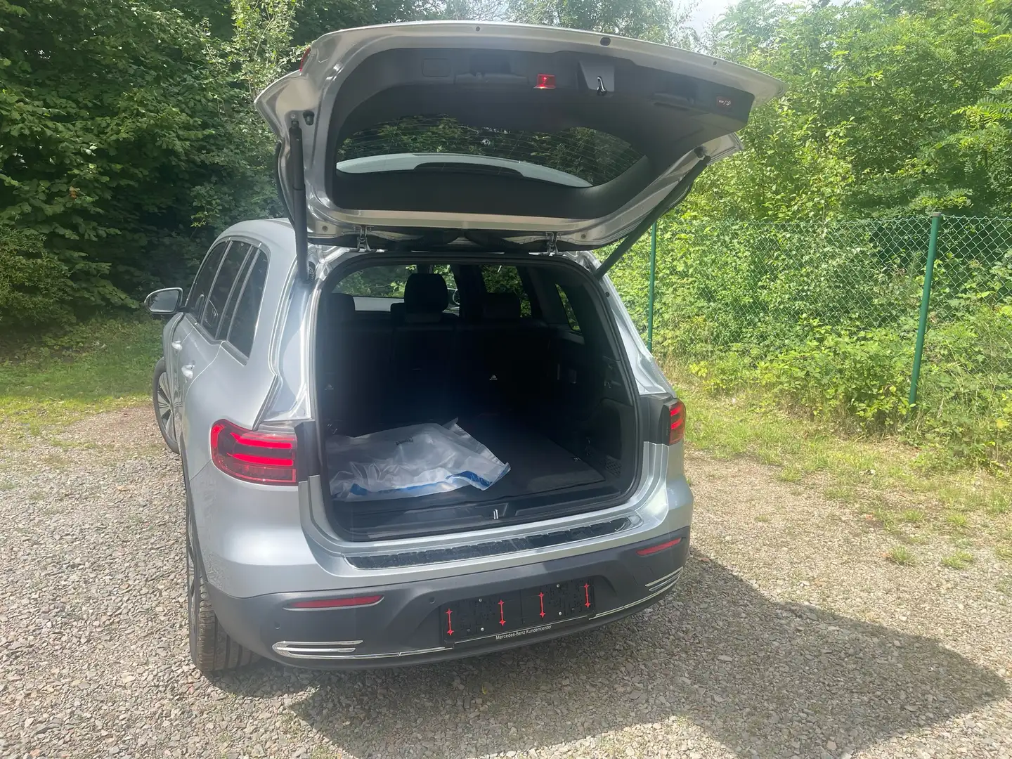 Mercedes-Benz EQB 300 4Matic face lift Argent - 2