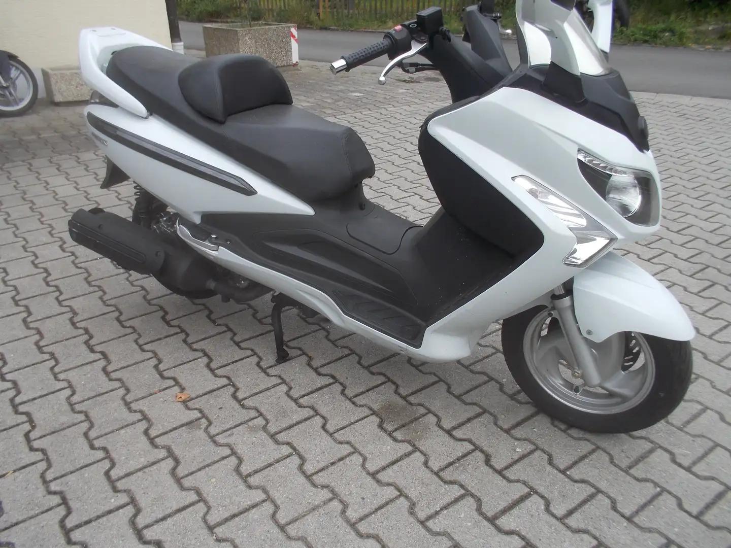 SYM GTS 300 4 Takt GTS 300 Weiß - 1