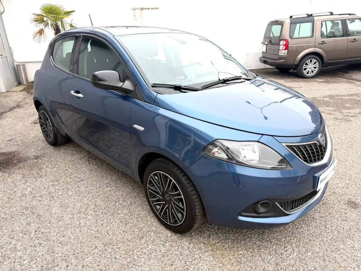 Lancia Ypsilon 1.0 FireFly Hybrid 5 Pt. Eco Chic *OFFERTA PROMO* Blau - 2