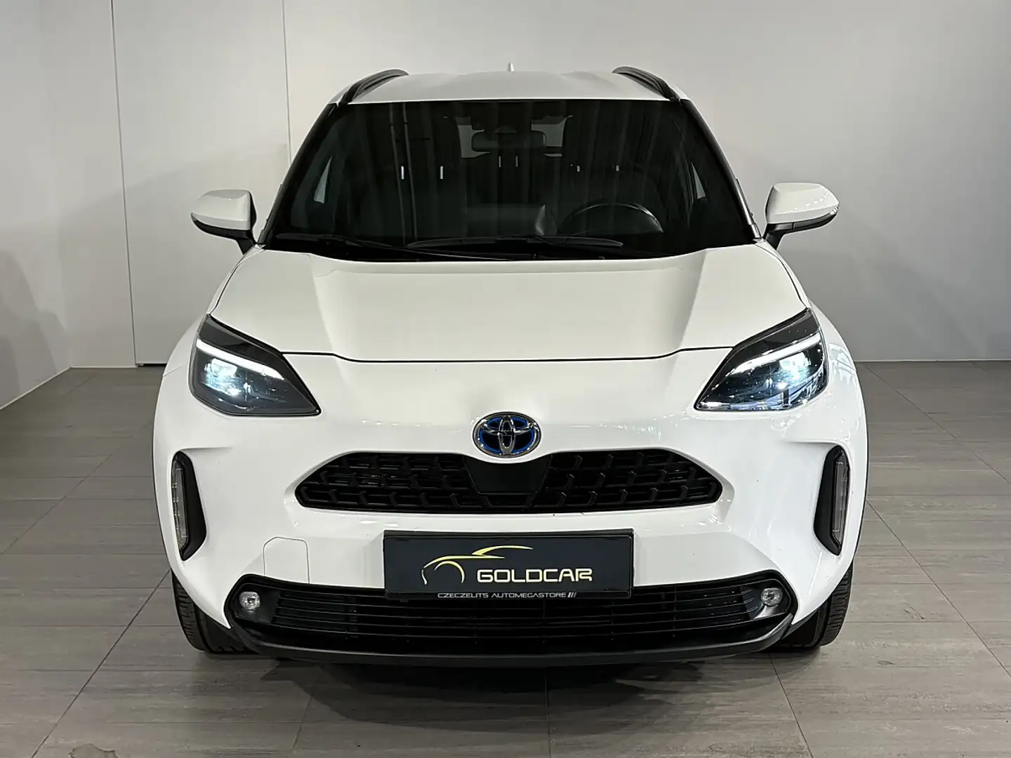 Toyota Yaris Cross 1,5 VVT-i Hybrid Active Drive Aut. Weiß - 2