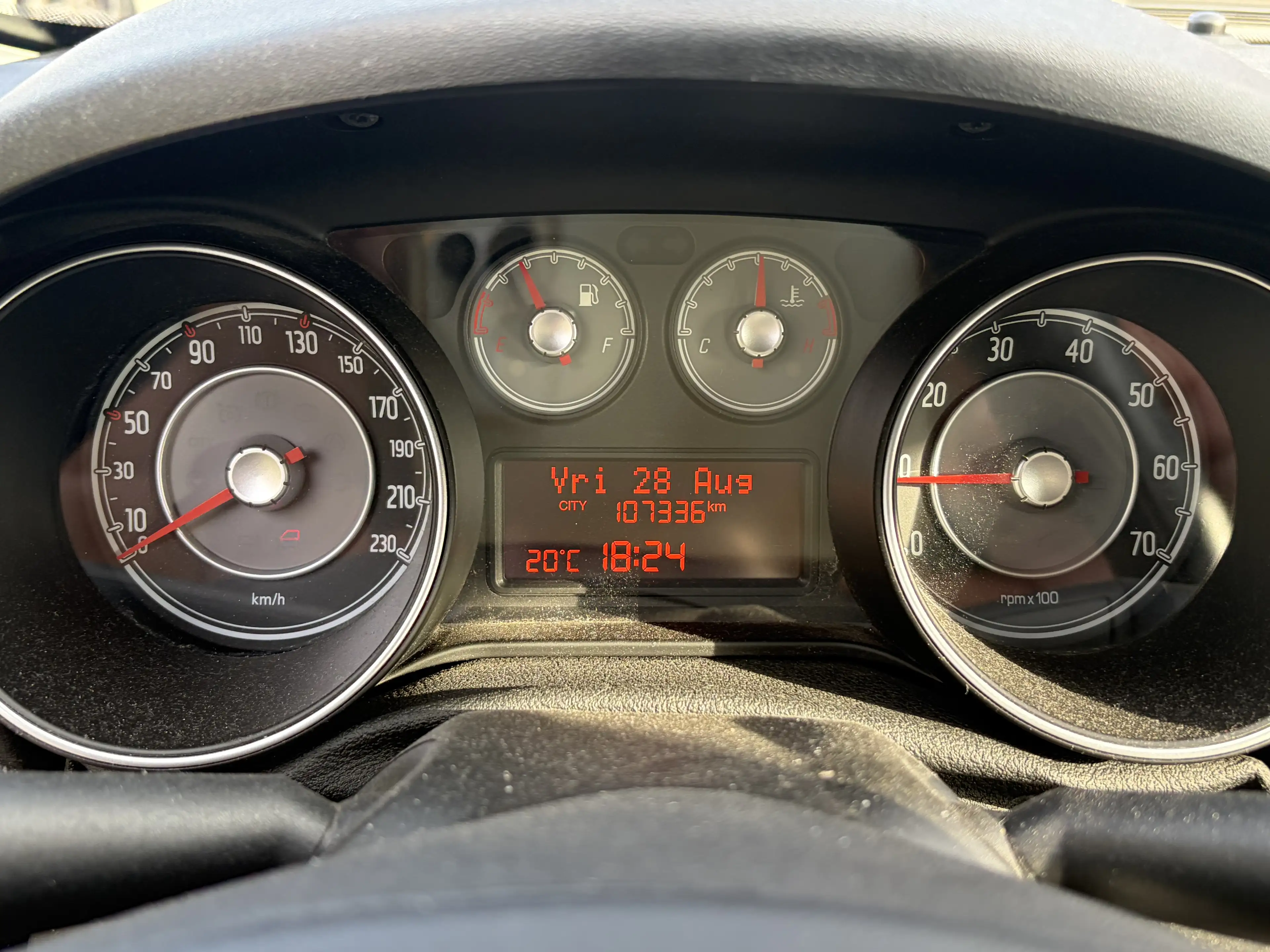Fiat Punto Punto 1.2i SportlineEuro6b**AIRCO/JA17/PDC**1erPro — photo 13