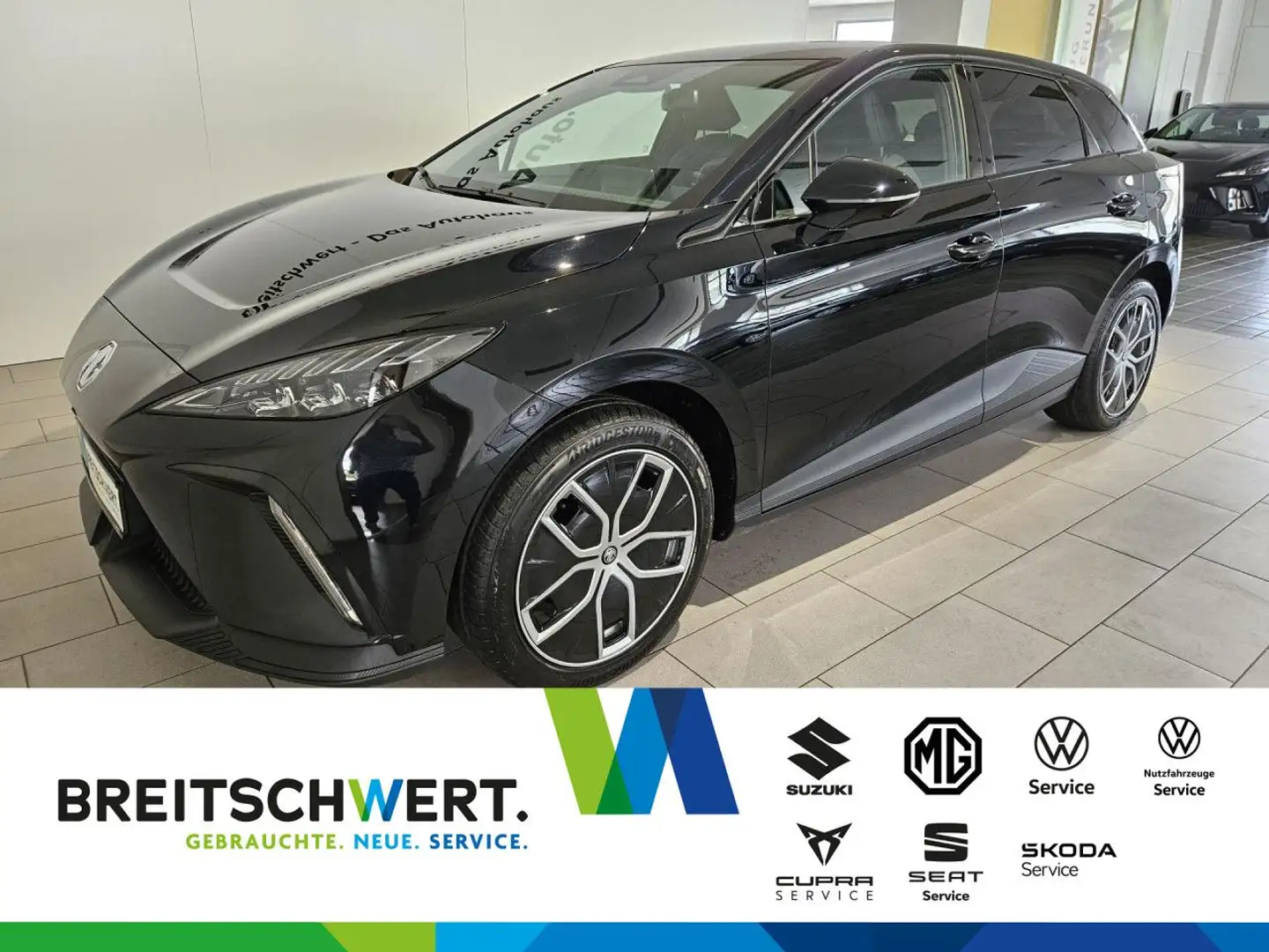 MG MG4 64kWh Luxury Bluetooth LED Klima Einparkhilfe Schwarz - 1