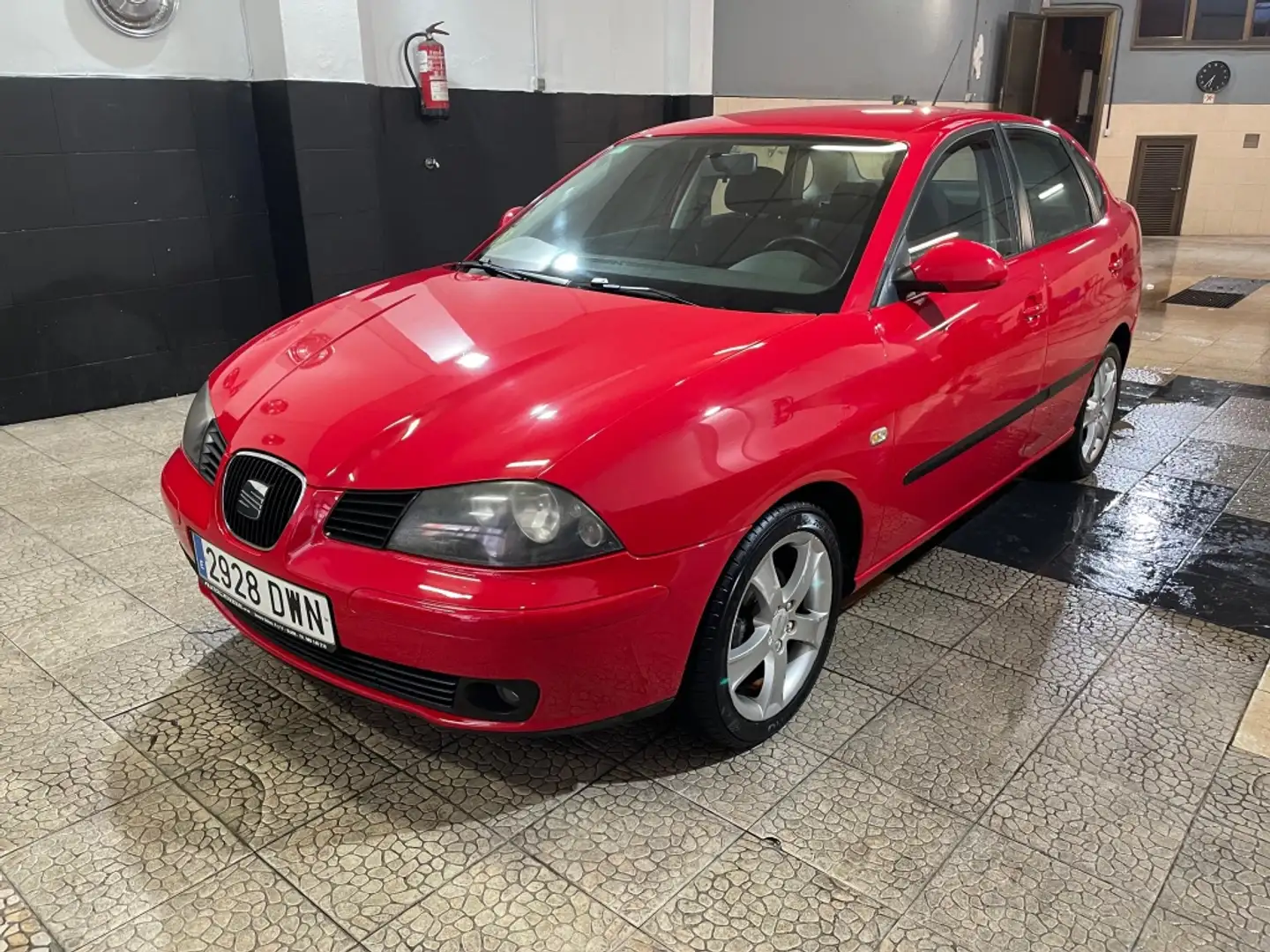 SEAT Cordoba 1.9TDI Sportrider Rojo - 1