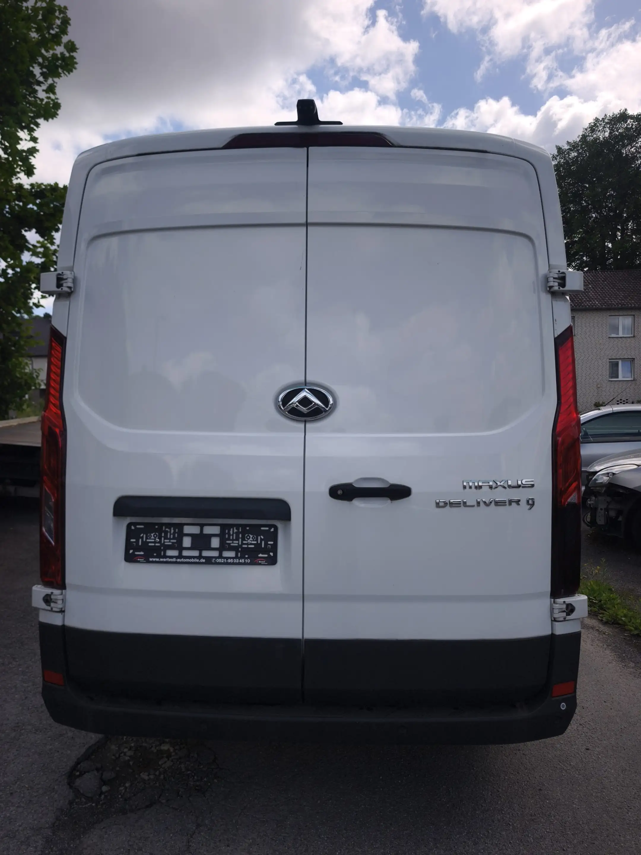 Maxus Deliver 9 Deliver 9 2.0 Transporter FWD LUXURY — photo 5