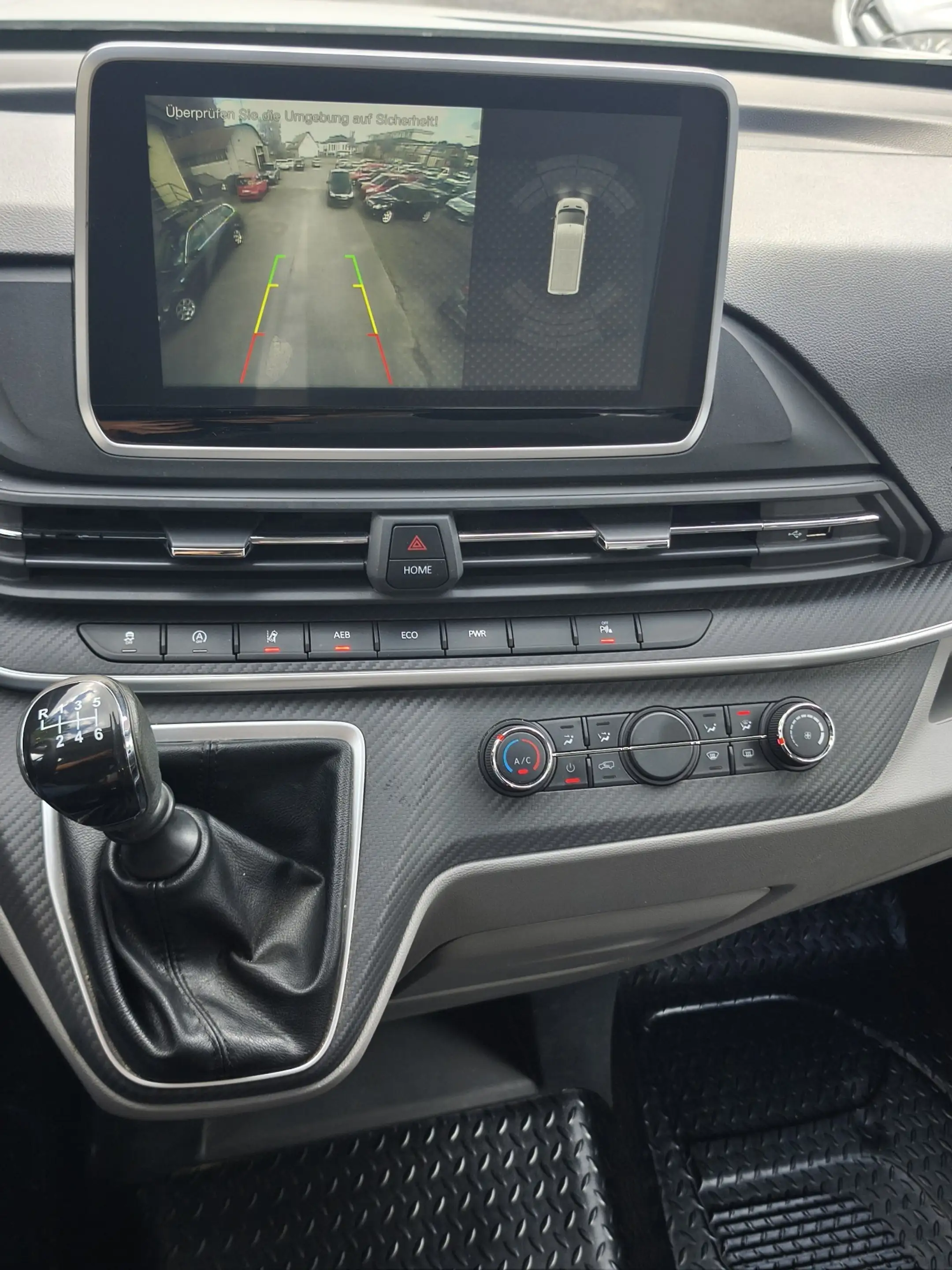 Maxus Deliver 9 Deliver 9 2.0 Transporter FWD LUXURY — photo 8