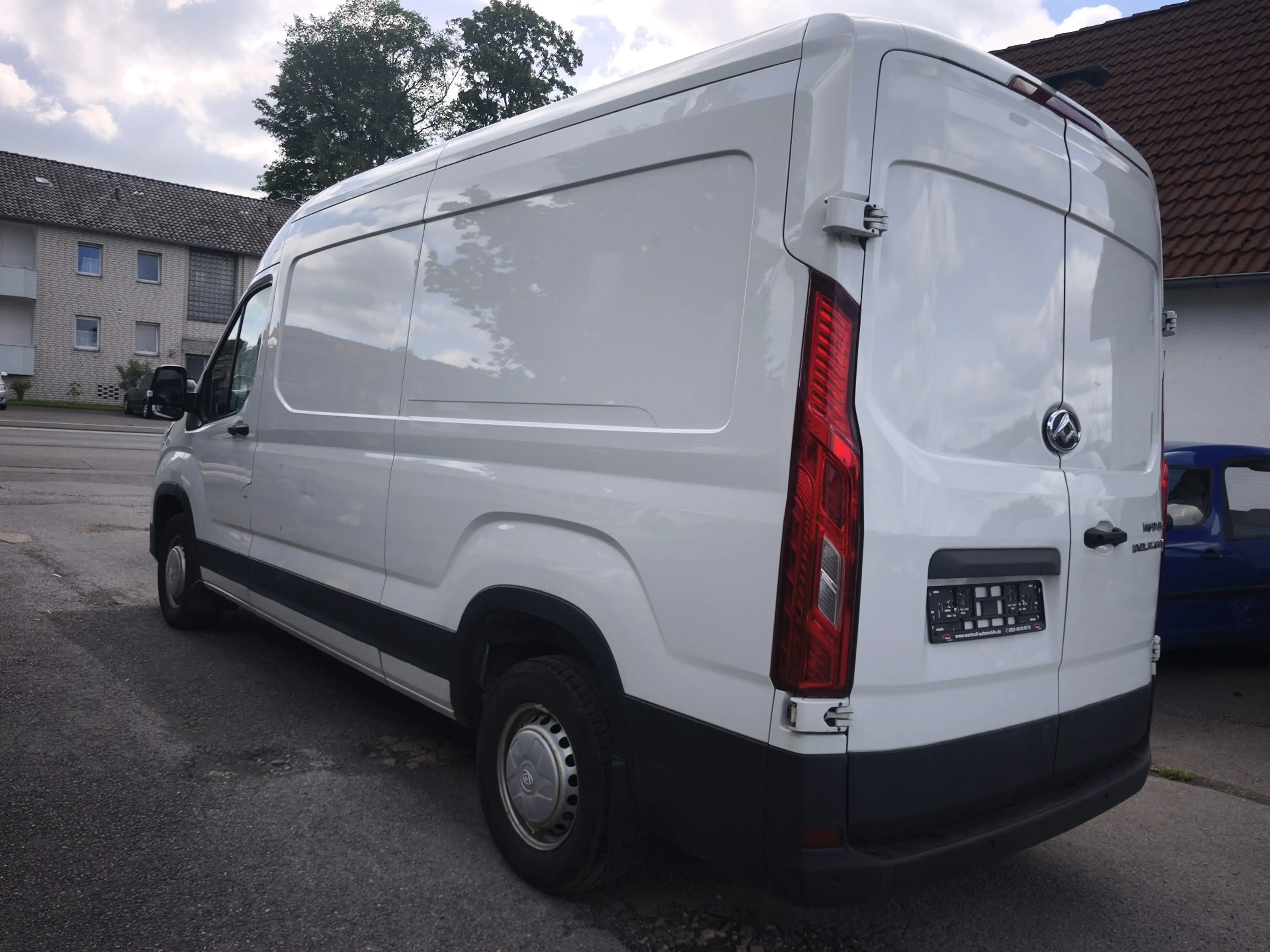 Maxus Deliver 9 Deliver 9 2.0 Transporter FWD LUXURY — photo 6