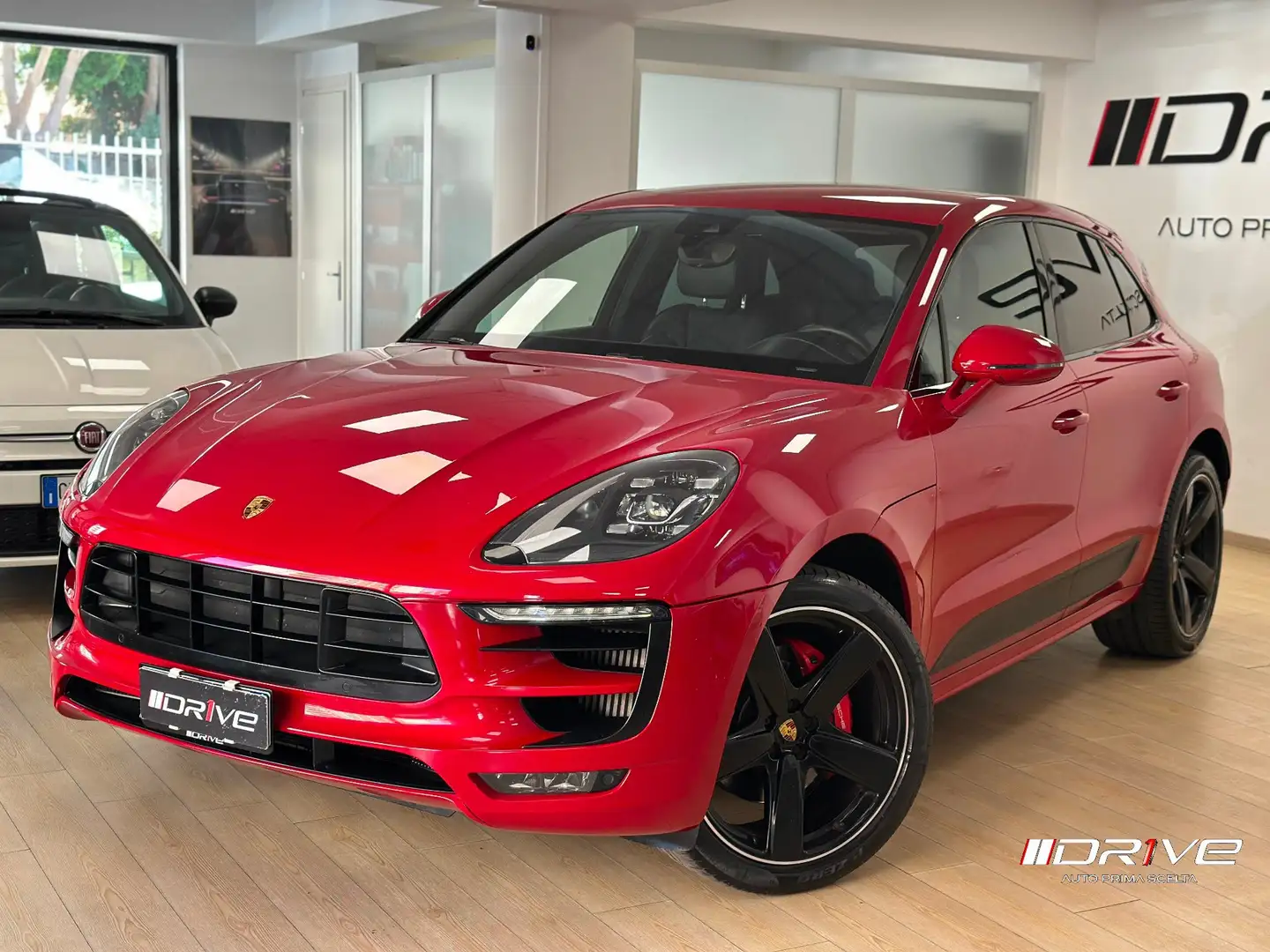 Porsche Macan 3.0 GTS Rosso - 1